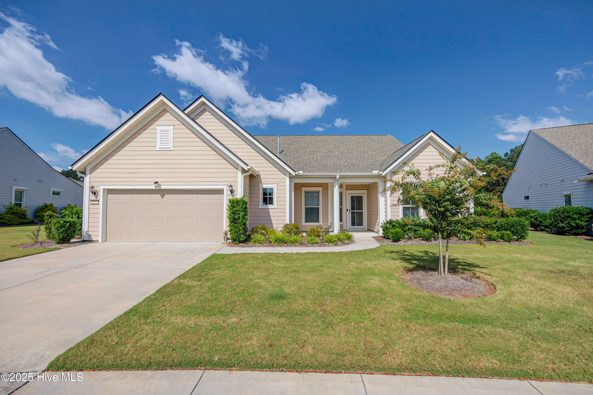 Property Slideshow image 1 of 69 | 821 broomsedge ter, Wilmington, NC, 28412