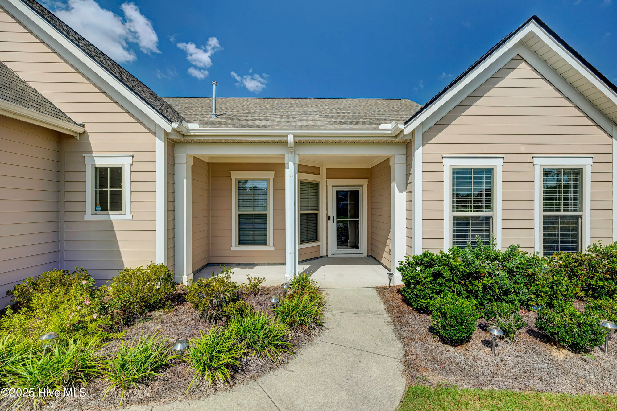 Property Slideshow image 4 of 69 | 821 broomsedge ter, Wilmington, NC, 28412