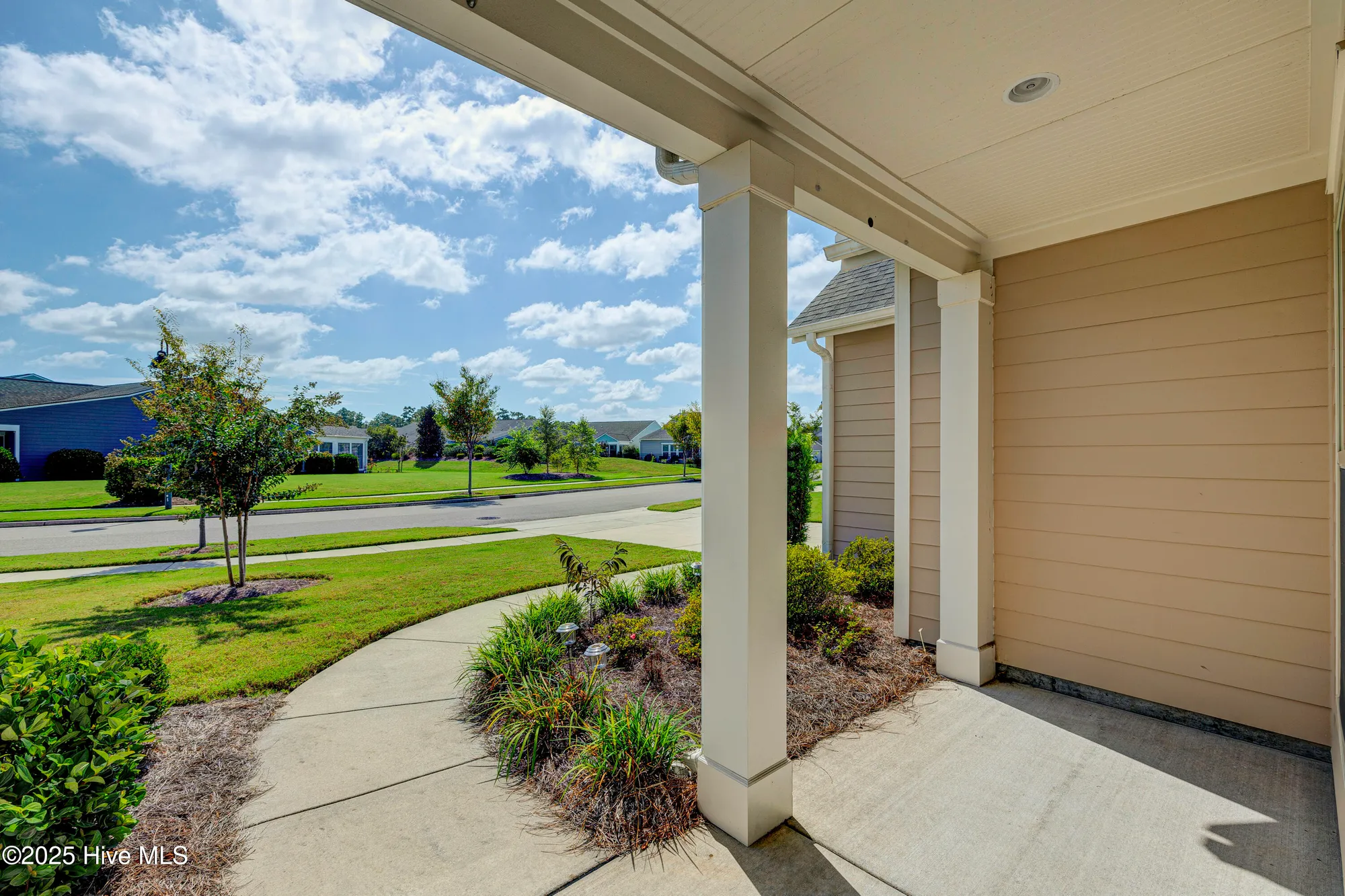 Property Slideshow image 7 of 69 | 821 broomsedge ter, Wilmington, NC, 28412