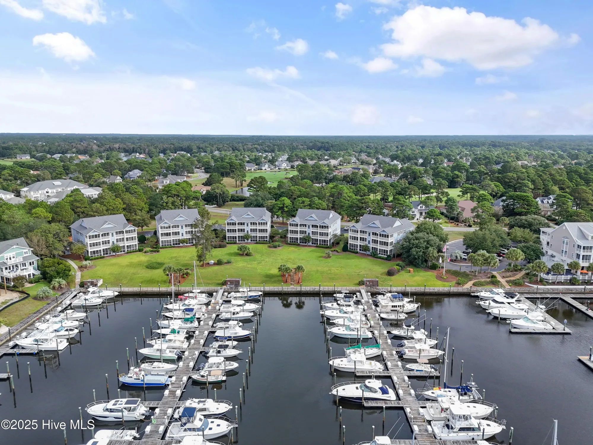 Property Slideshow image 36 of 59 | 2555 st james dr unit 401, Southport, NC, 28461