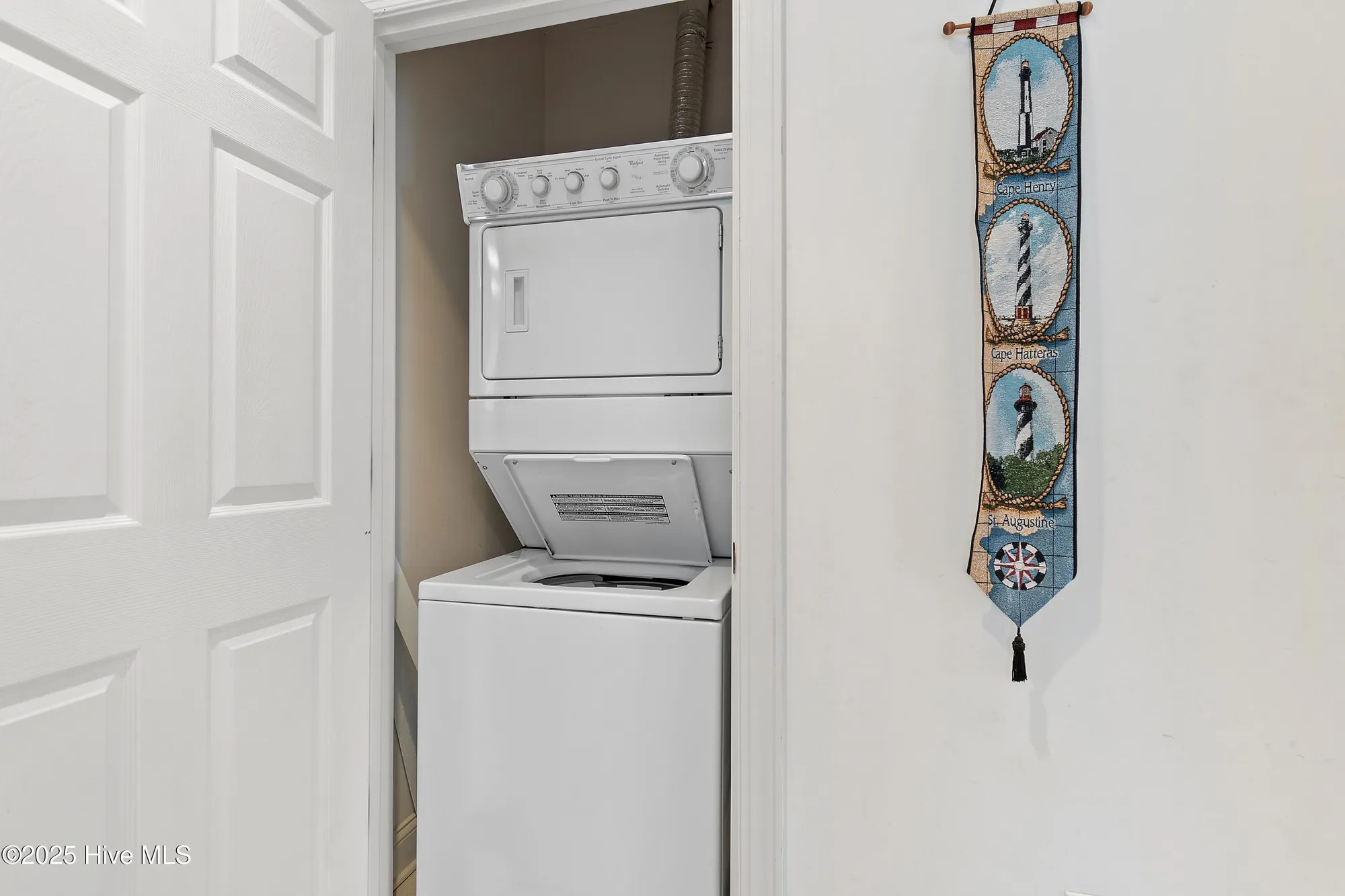 Property Slideshow image 19 of 59 | 2555 st james dr unit 401, Southport, NC, 28461