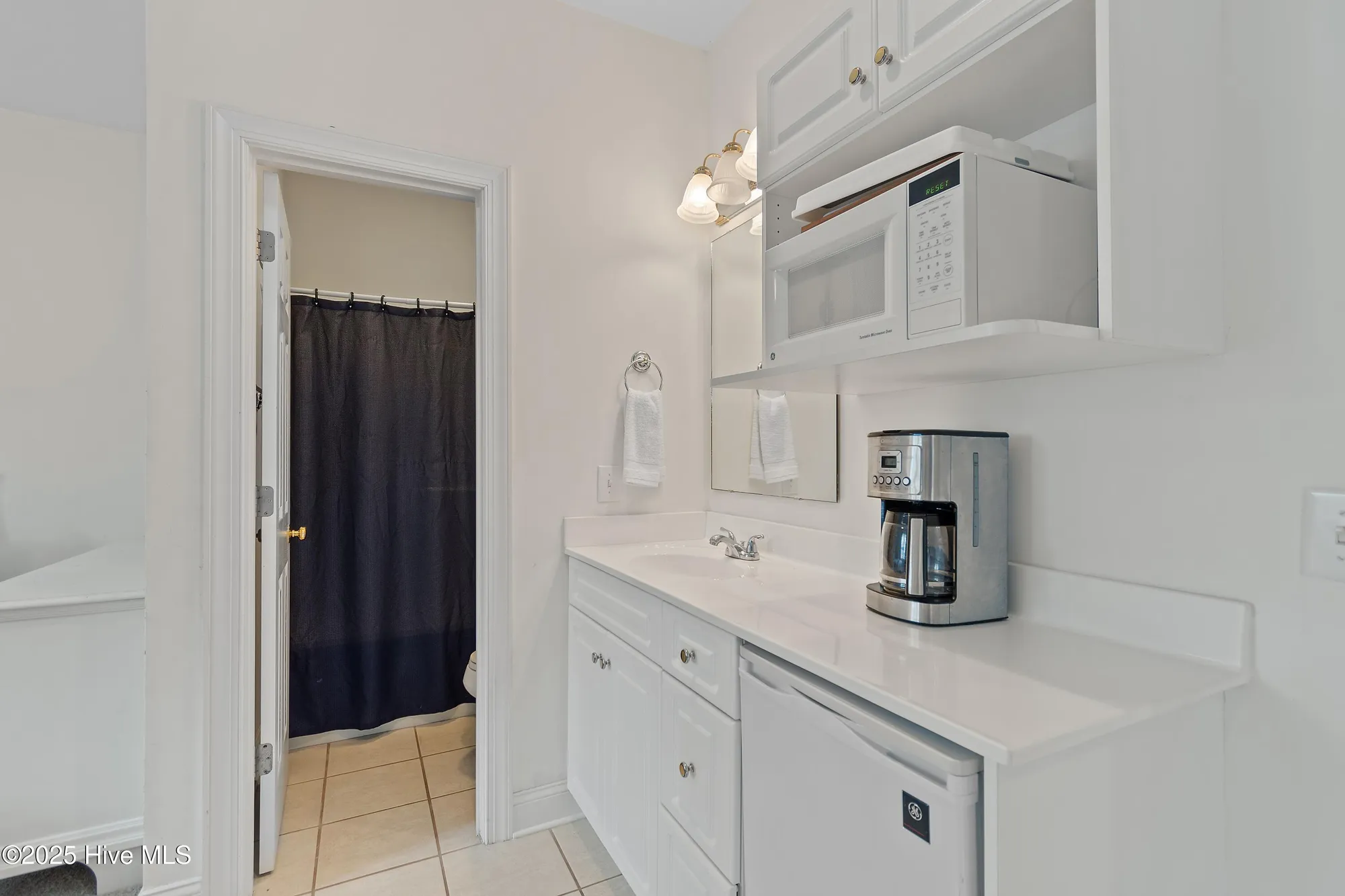 Property Slideshow image 28 of 59 | 2555 st james dr unit 401, Southport, NC, 28461