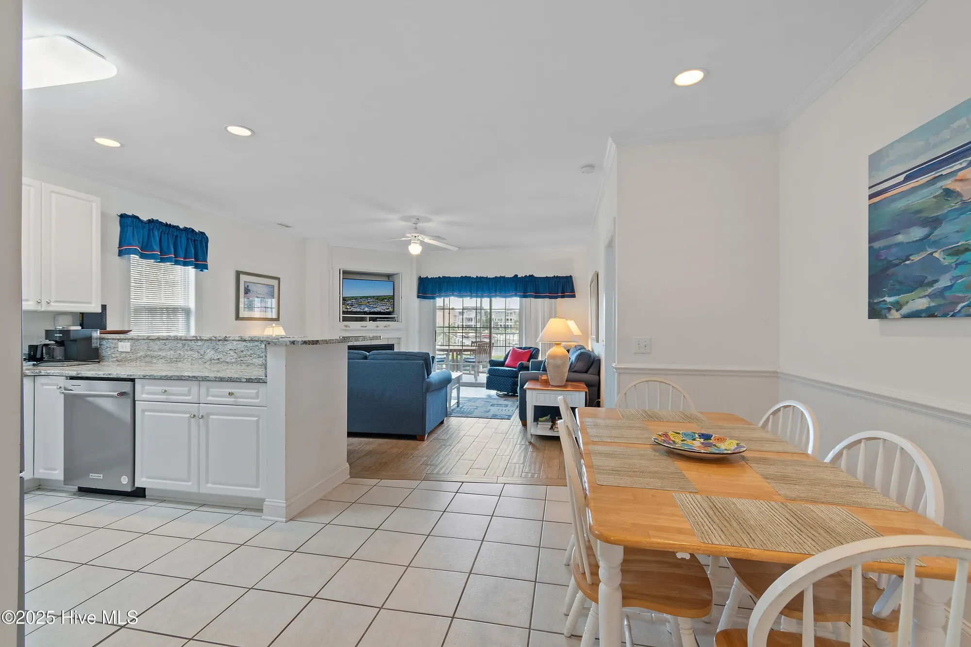 Property Slideshow image 17 of 59 | 2555 st james dr unit 401, Southport, NC, 28461