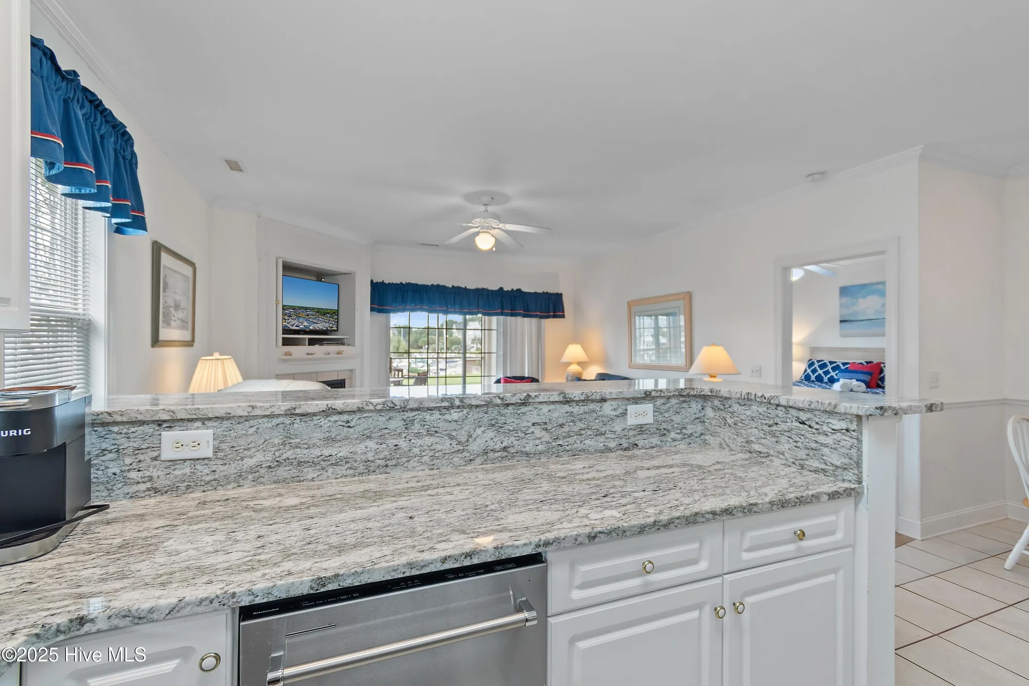 Property Slideshow image 15 of 59 | 2555 st james dr unit 401, Southport, NC, 28461
