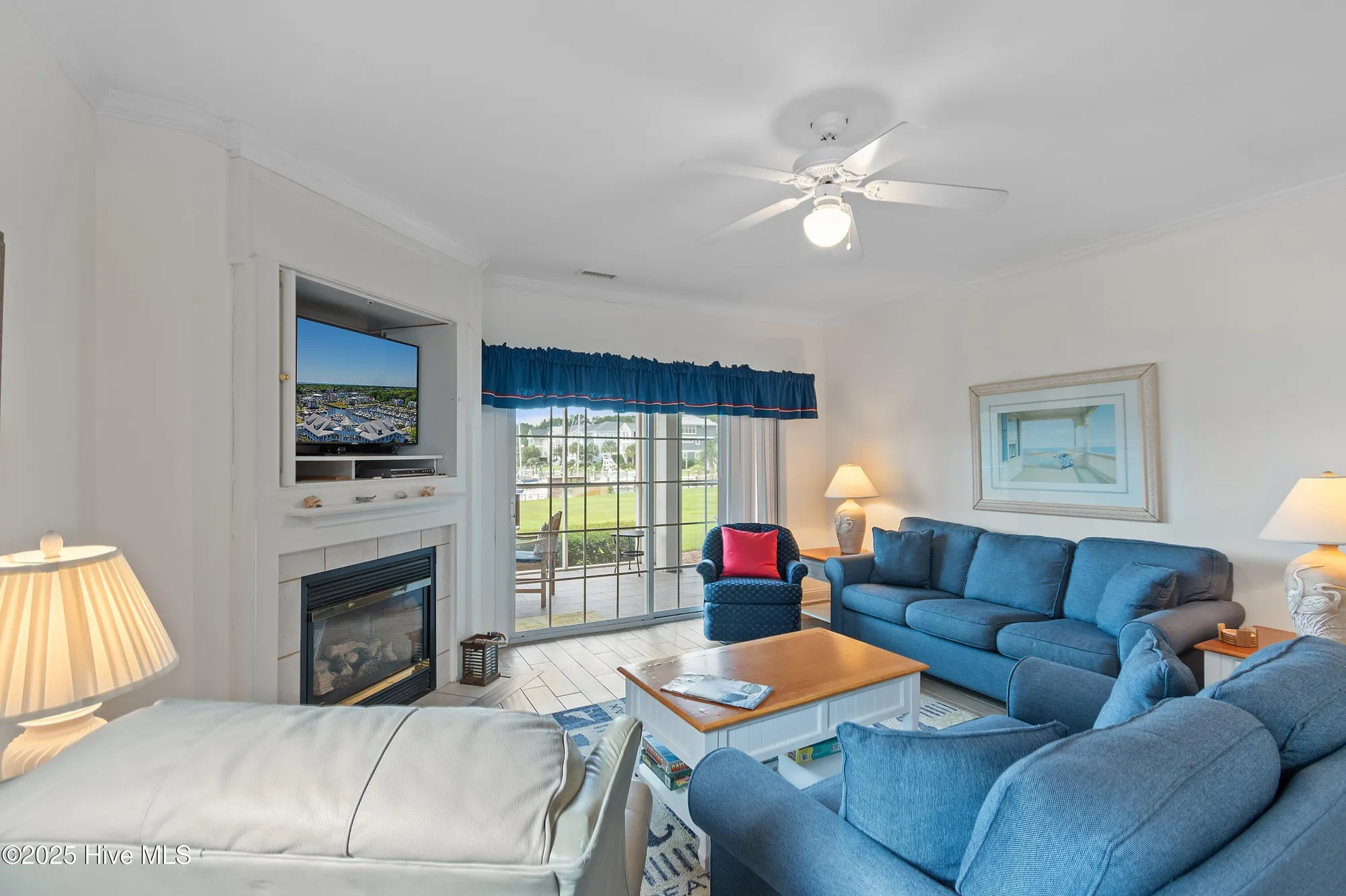 Property Slideshow image 11 of 59 | 2555 st james dr unit 401, Southport, NC, 28461