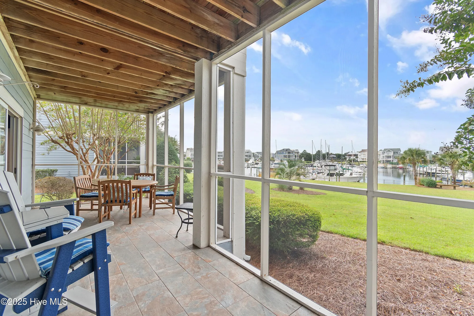Property Slideshow image 7 of 59 | 2555 st james dr unit 401, Southport, NC, 28461