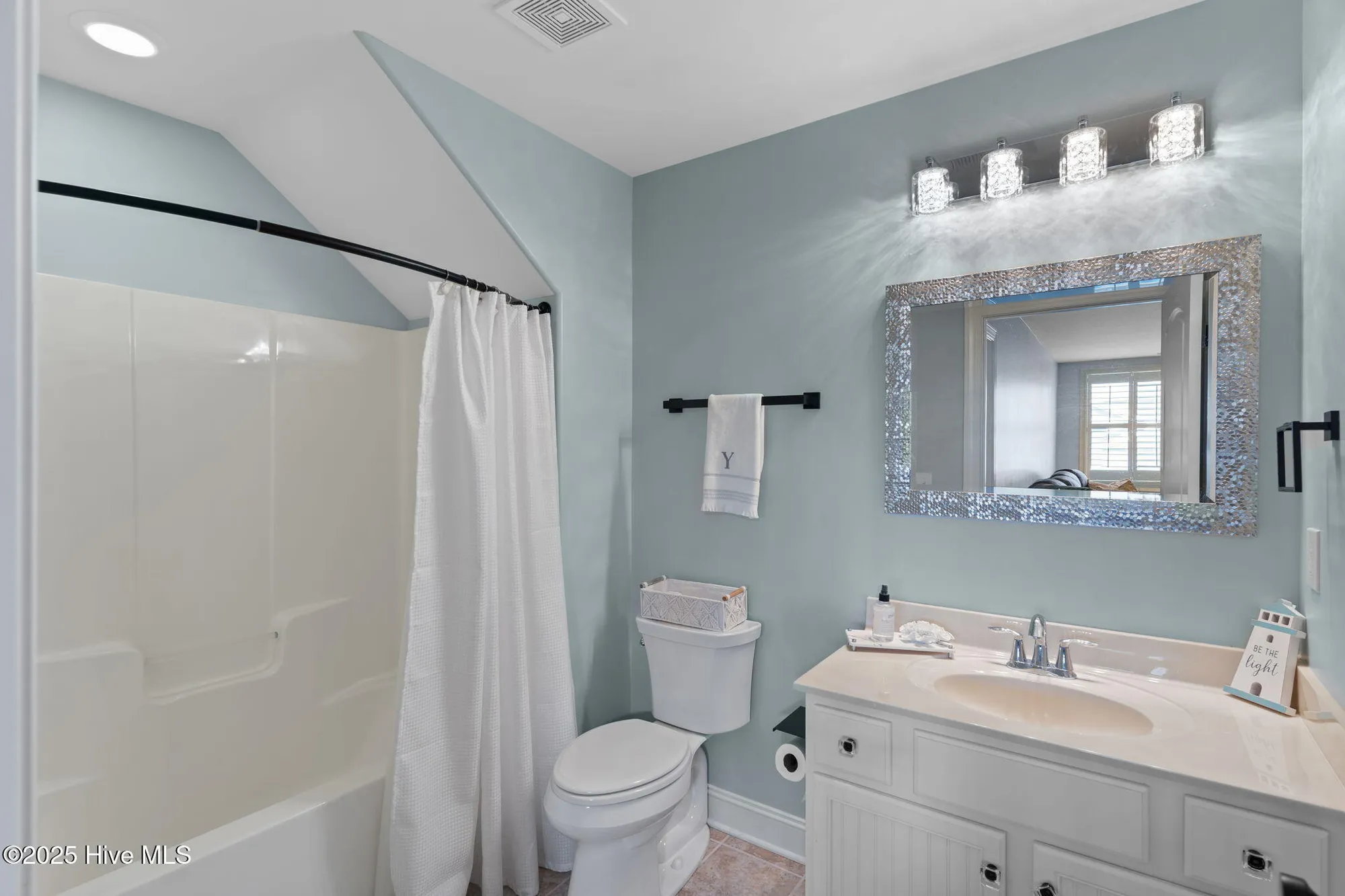 Property Slideshow image 37 of 57 | 3215 bay winds dr, Southport, NC, 28461