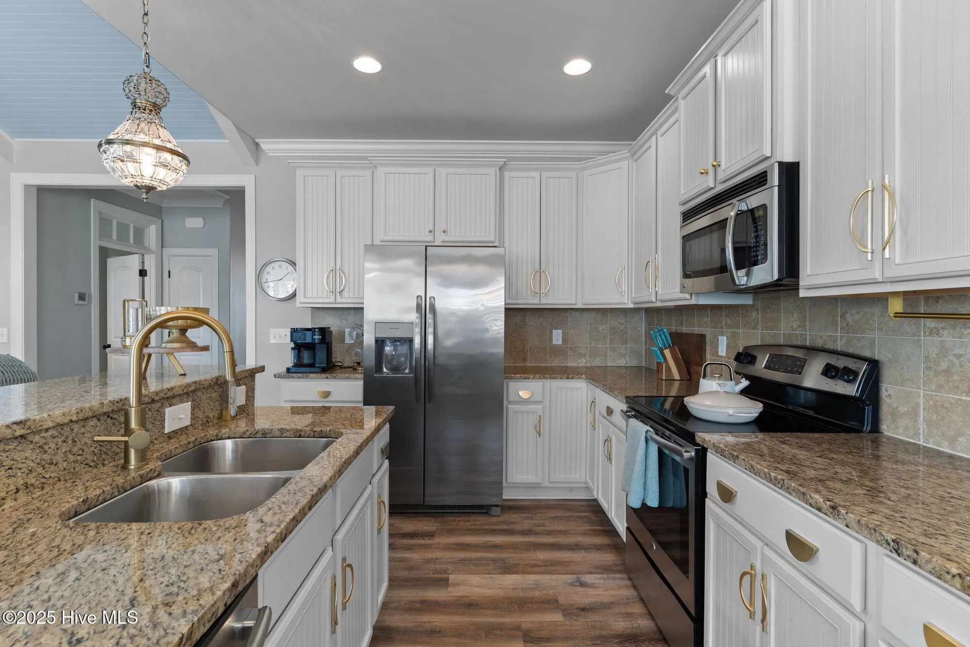 Property Slideshow image 13 of 57 | 3215 bay winds dr, Southport, NC, 28461