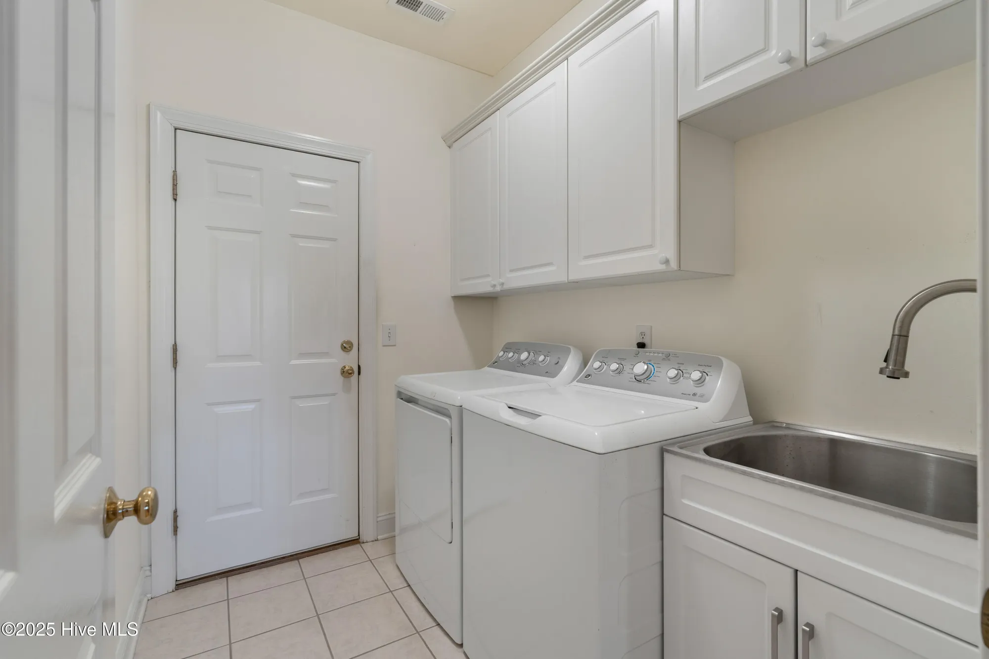 Property Slideshow image 56 of 64 | 3551 members club blvd, Southport, NC, 28461