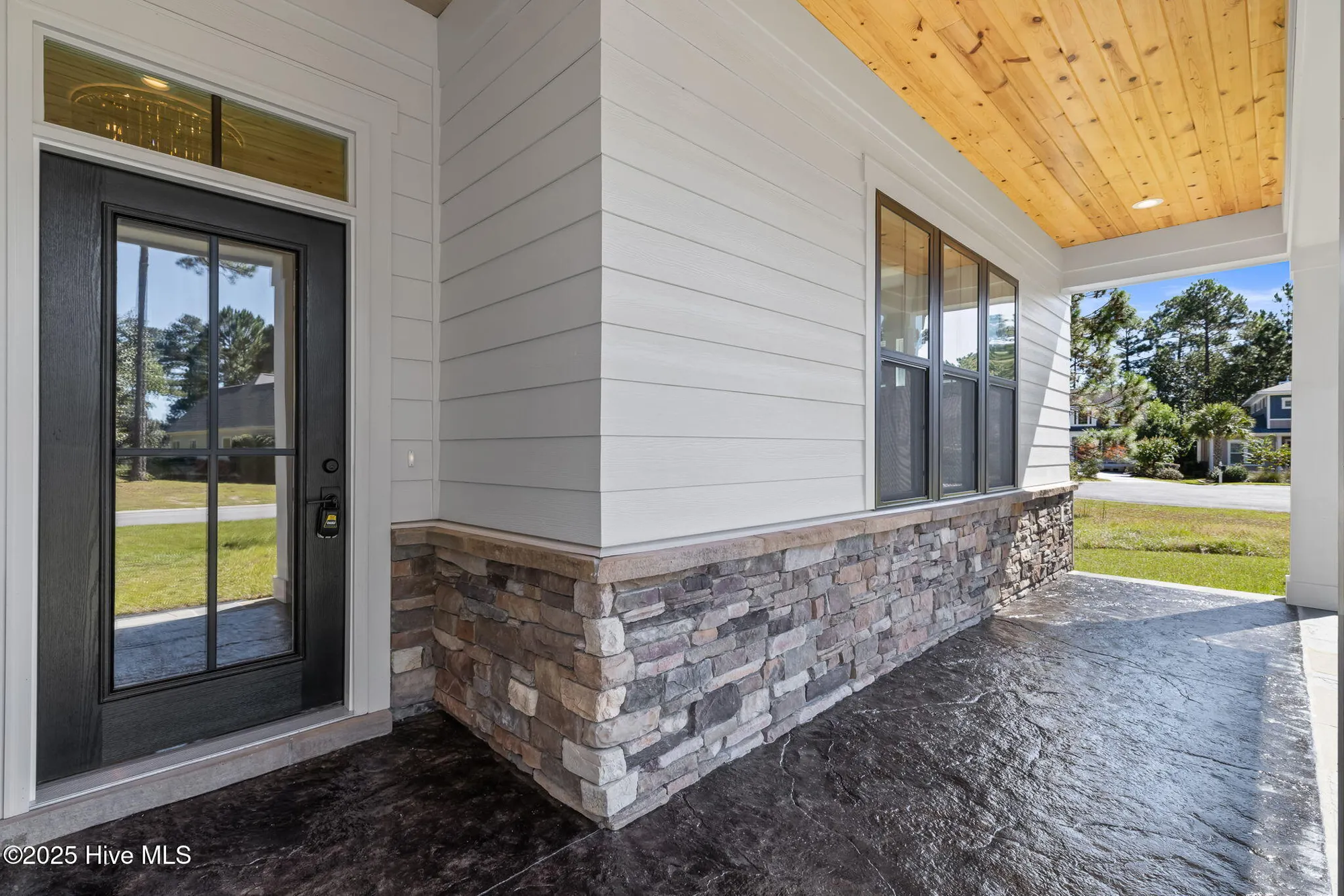 Property Slideshow image 7 of 84 | 613 riverwood dr, Bolivia, NC, 28422