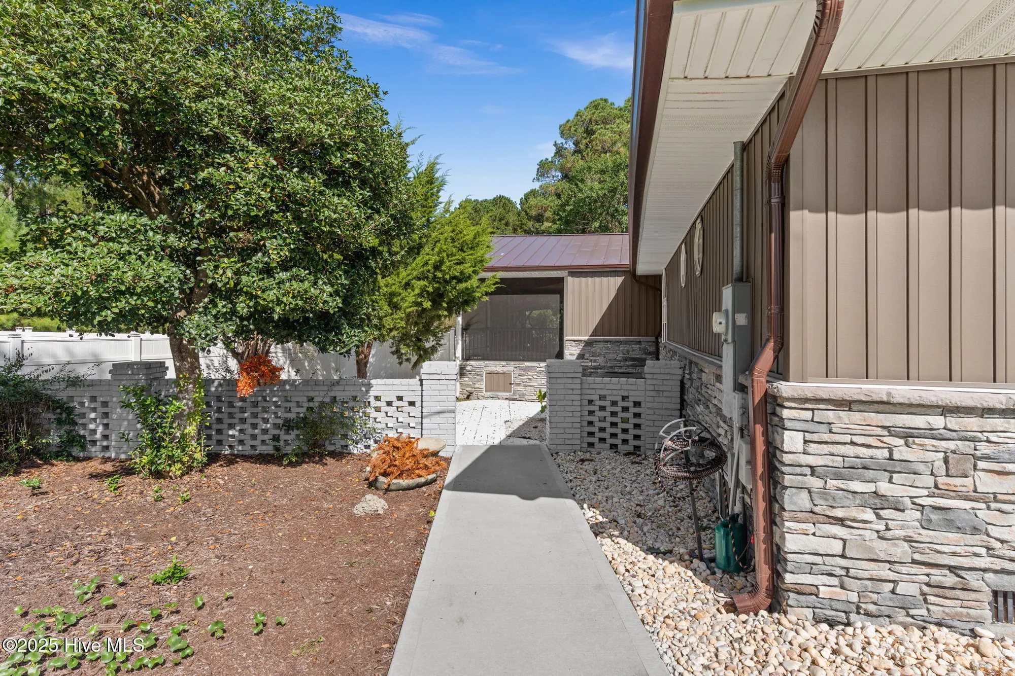 Property Slideshow image 12 of 59 | 280 hickman rd, Calabash, NC, 28467