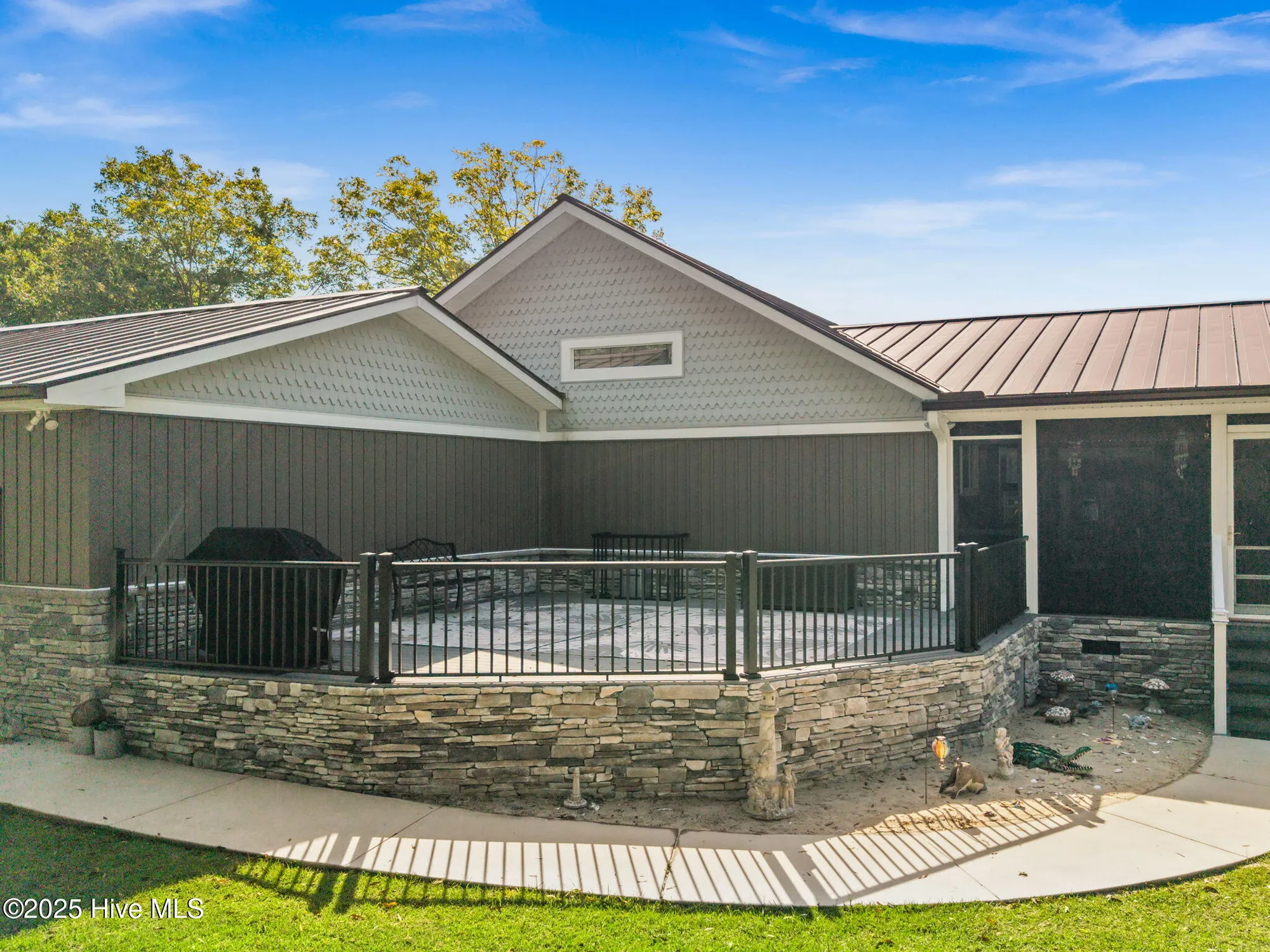 Property Slideshow image 11 of 59 | 280 hickman rd, Calabash, NC, 28467