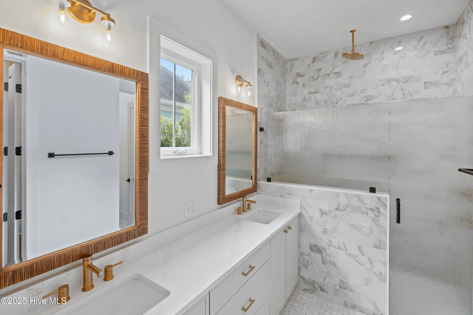 Property Slideshow image 19 of 53 | 305 jenoa dr, Castle Hayne, NC, 28429