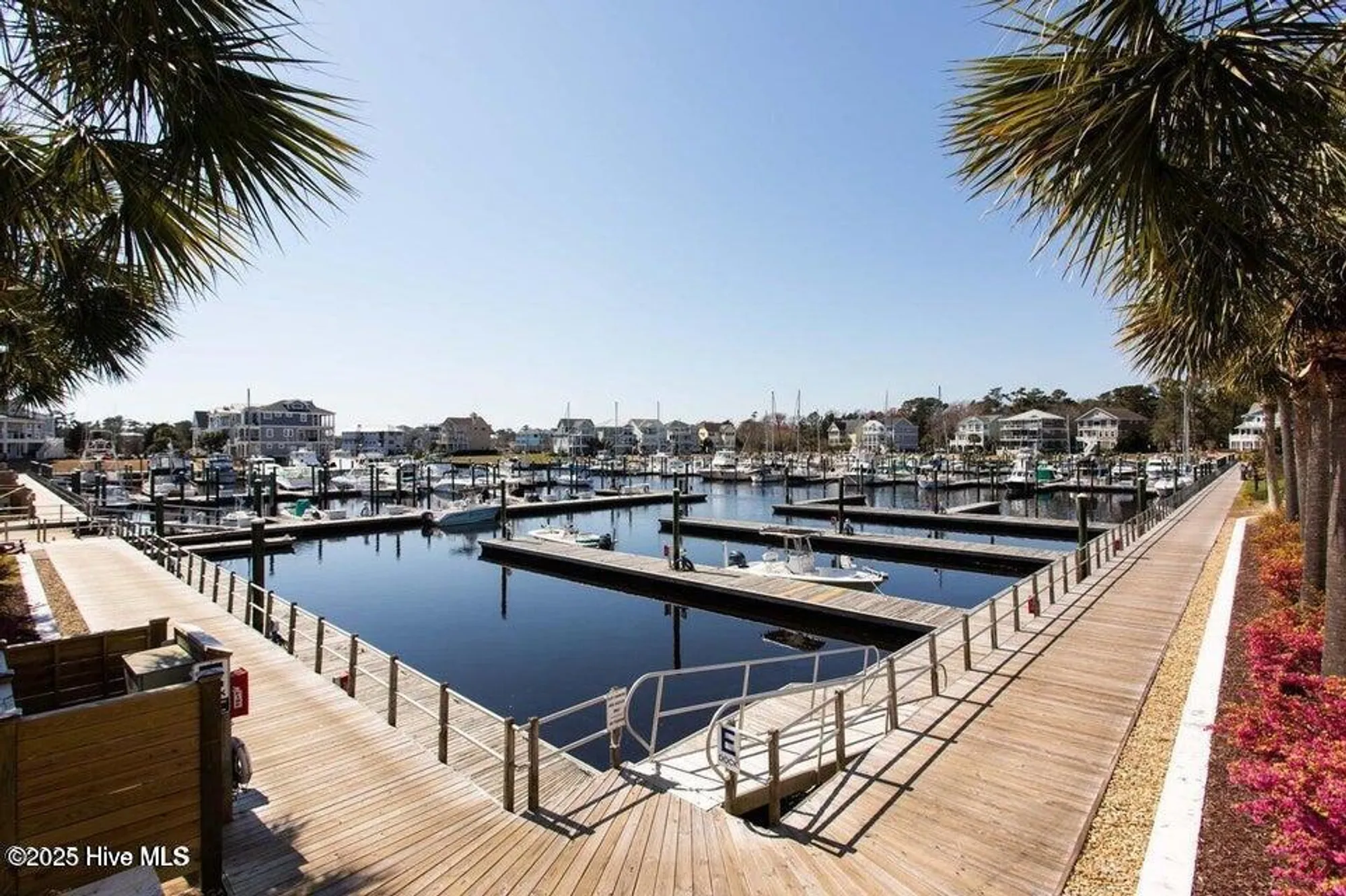 Property Slideshow image 8 of 9 | 2571 st james dr # b-44, Southport, NC, 28461