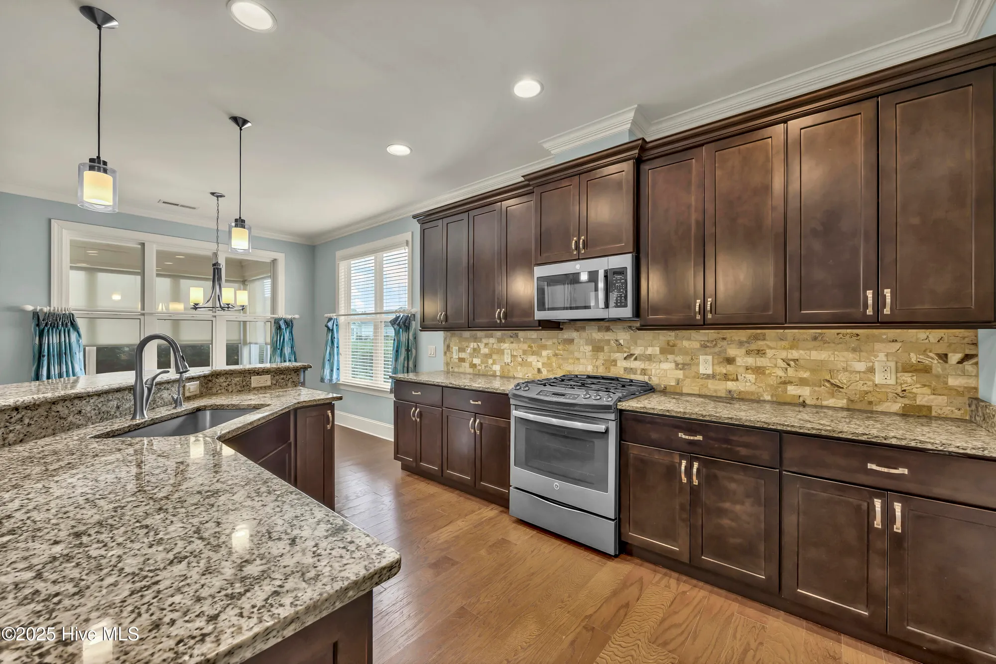 Property Slideshow image 15 of 63 | 8172 garden pointe dr, Leland, NC, 28451