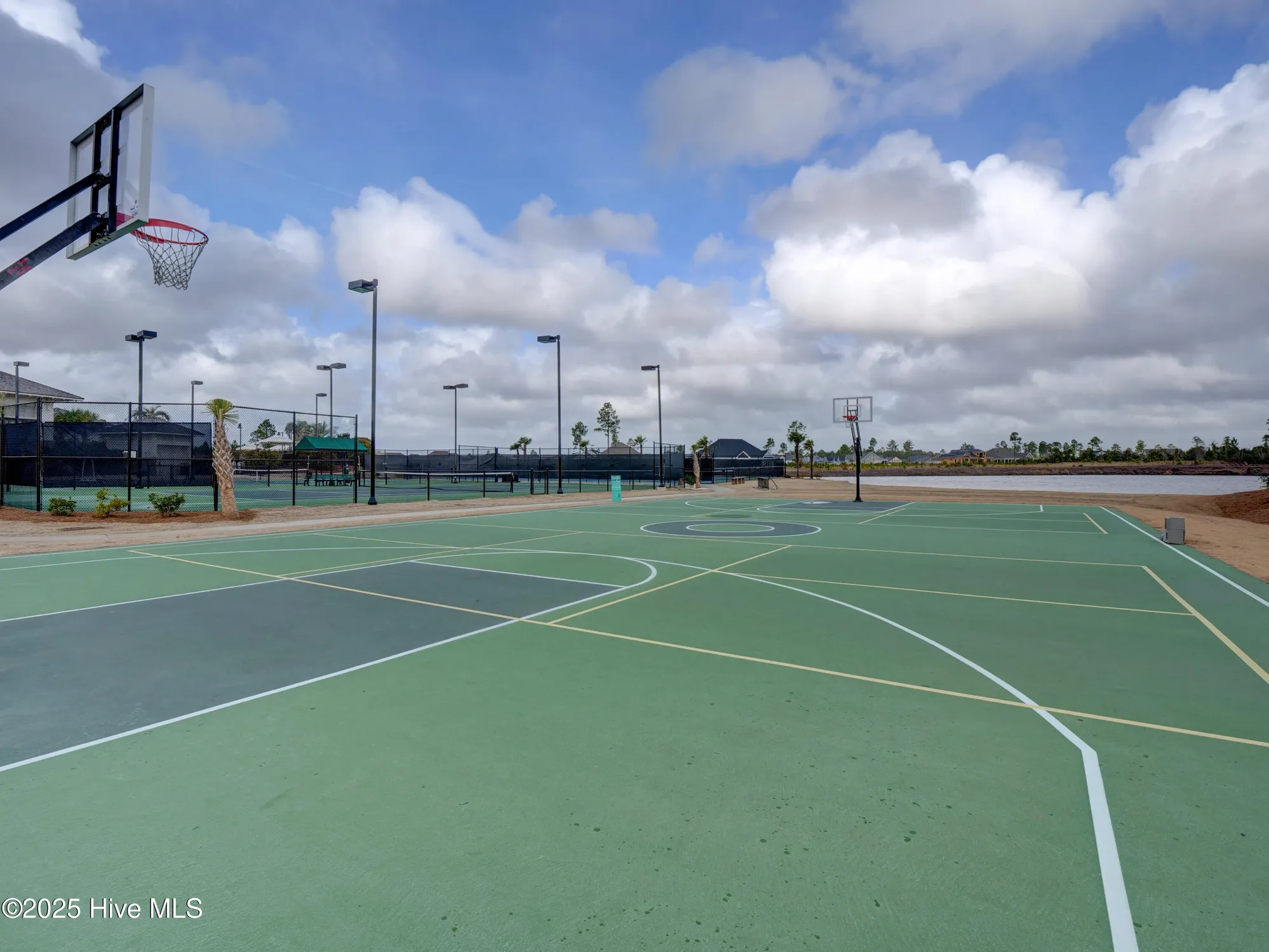 Property Slideshow image 45 of 63 | 8172 garden pointe dr, Leland, NC, 28451