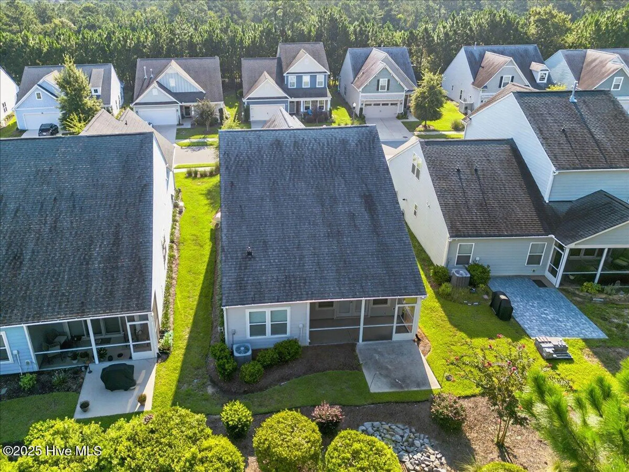 Property Slideshow image 5 of 55 | 7075 muskerry way, Leland, NC, 28451