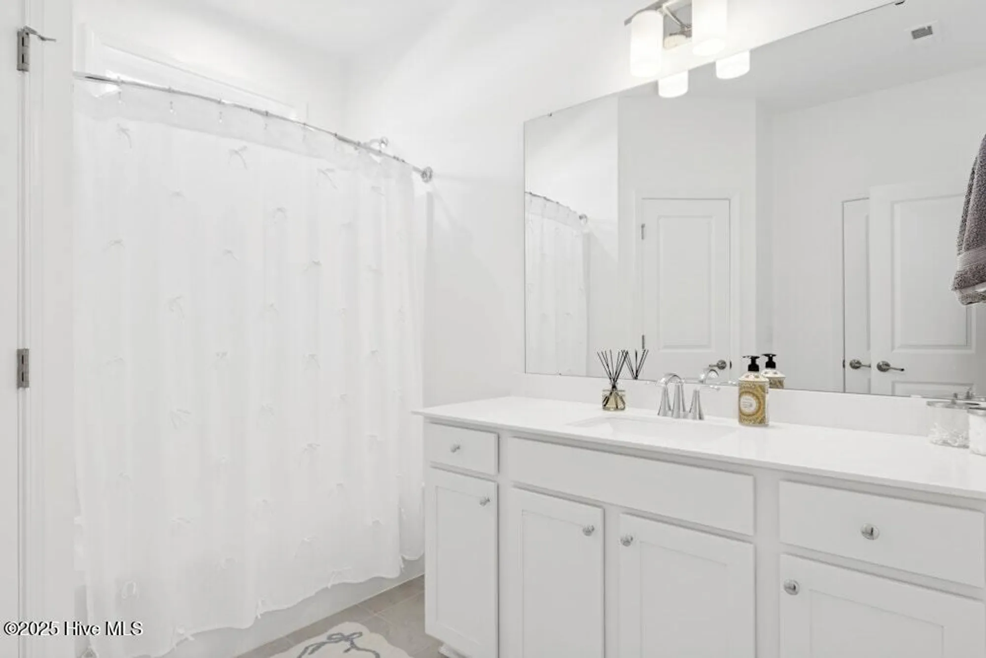 Property Slideshow image 25 of 49 | 1501 honey acorn ln, Wendell, NC, 27591