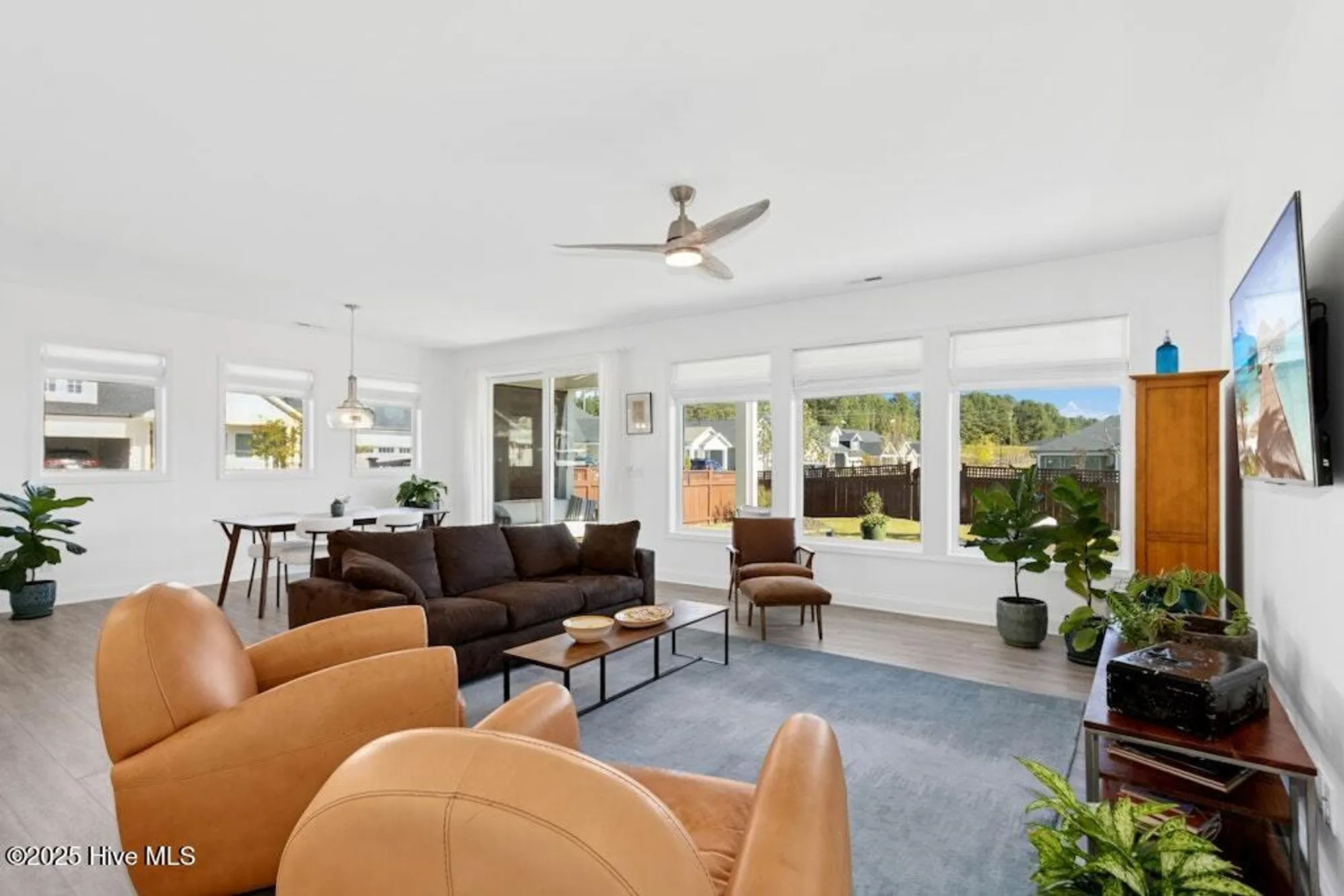 Property Slideshow image 8 of 49 | 1501 honey acorn ln, Wendell, NC, 27591