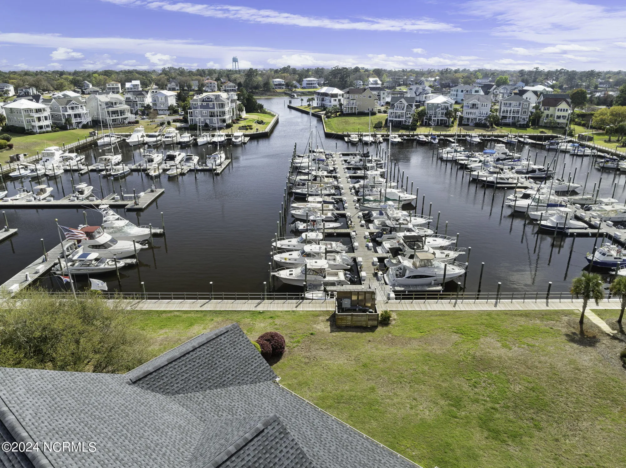 Property Slideshow image 11 of 25 | 2571 st james dr c29, Southport, NC, 28461