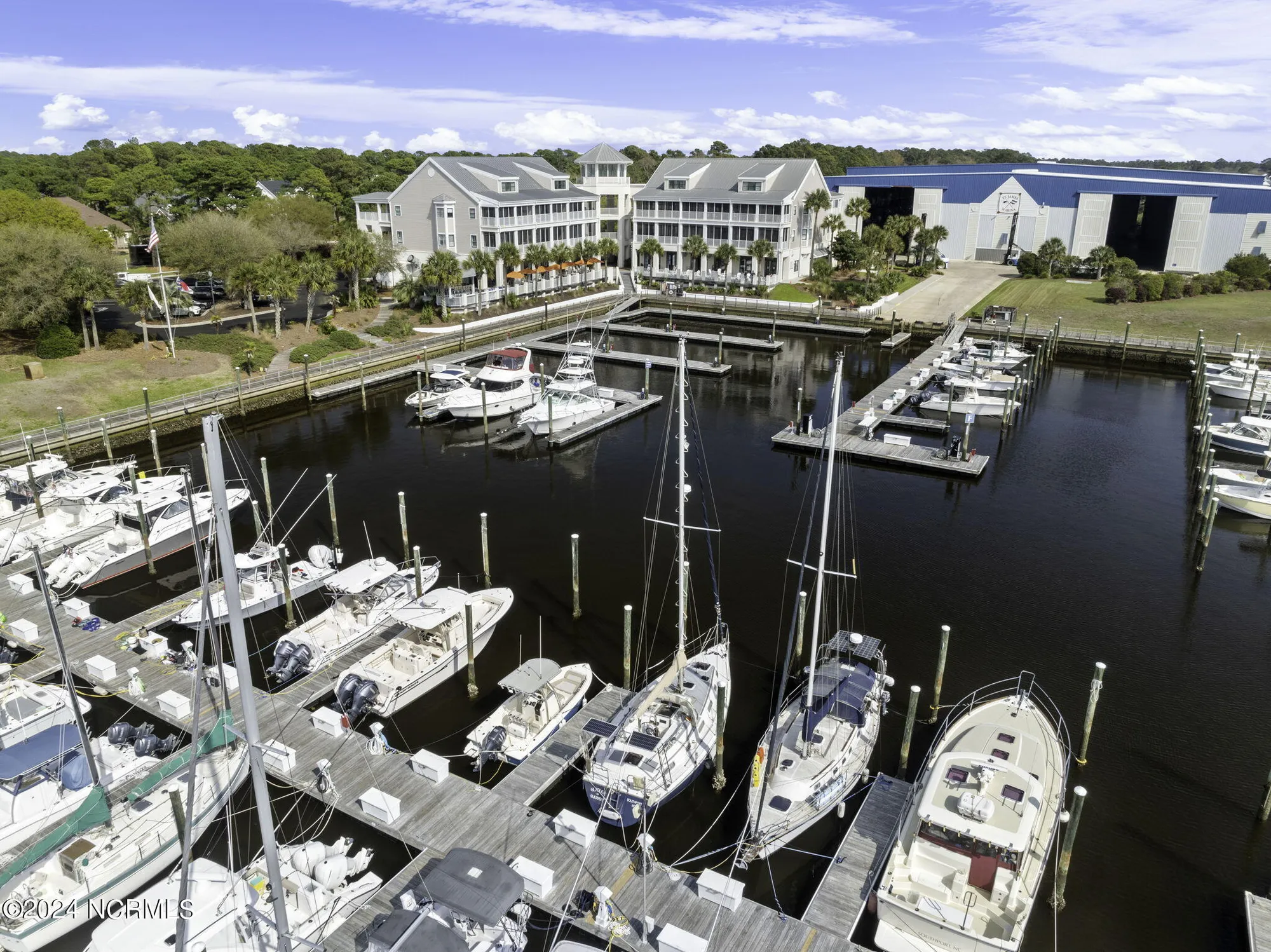 Property Slideshow image 14 of 25 | 2571 st james dr c29, Southport, NC, 28461