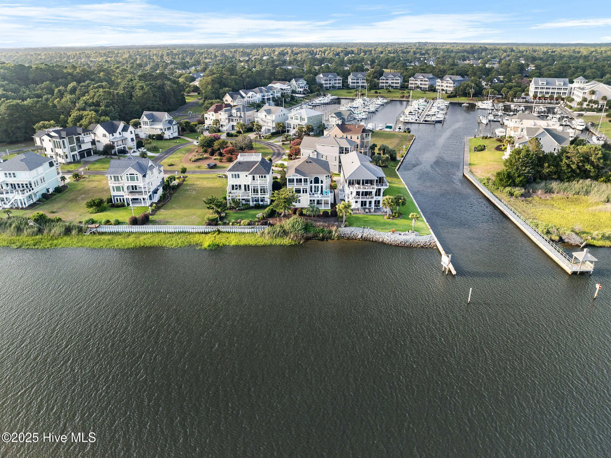 Property Slideshow image 13 of 25 | 2571 st james dr c29, Southport, NC, 28461