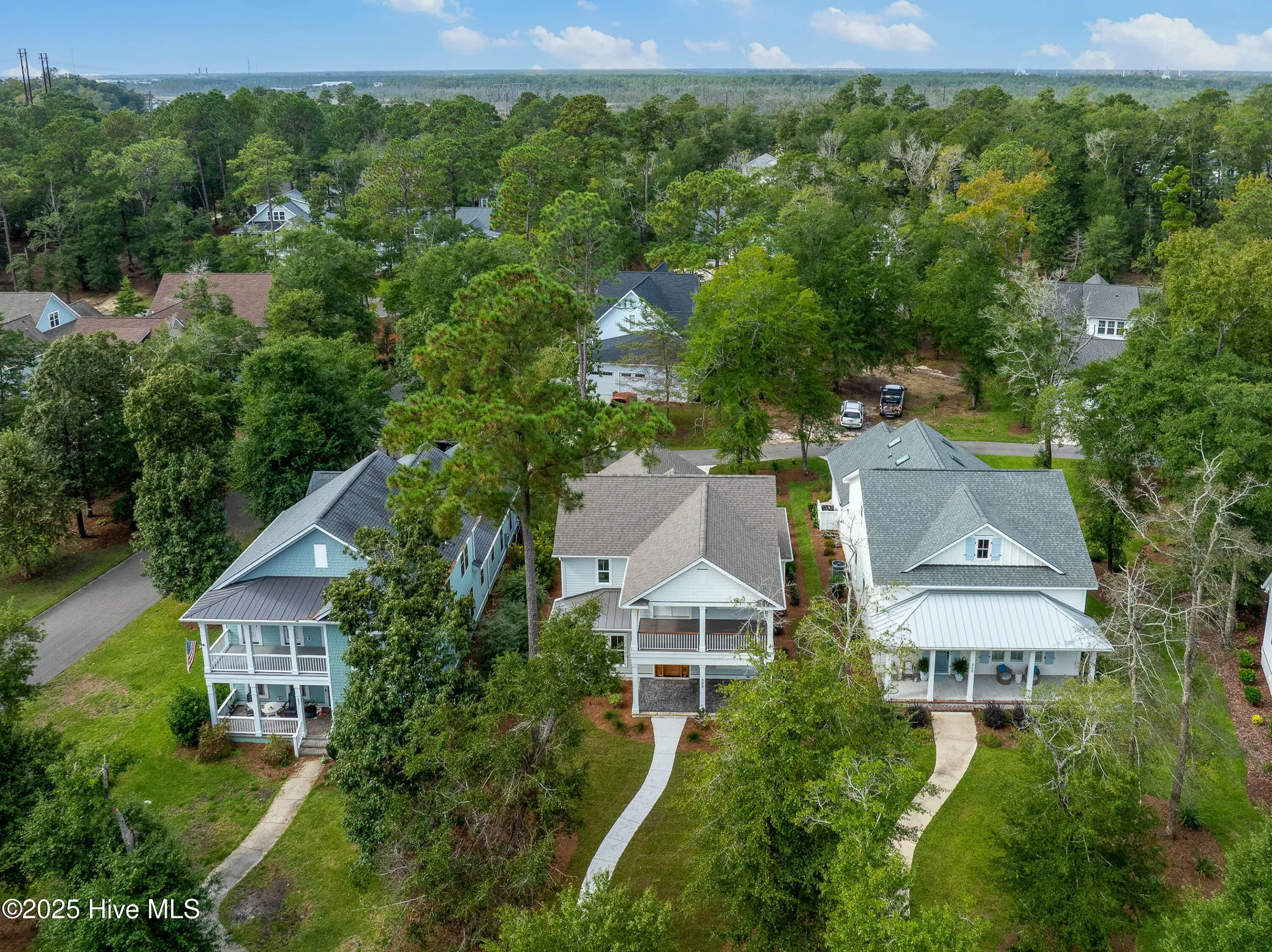 Property Slideshow image 4 of 53 | 305 jenoa dr, Castle Hayne, NC, 28429