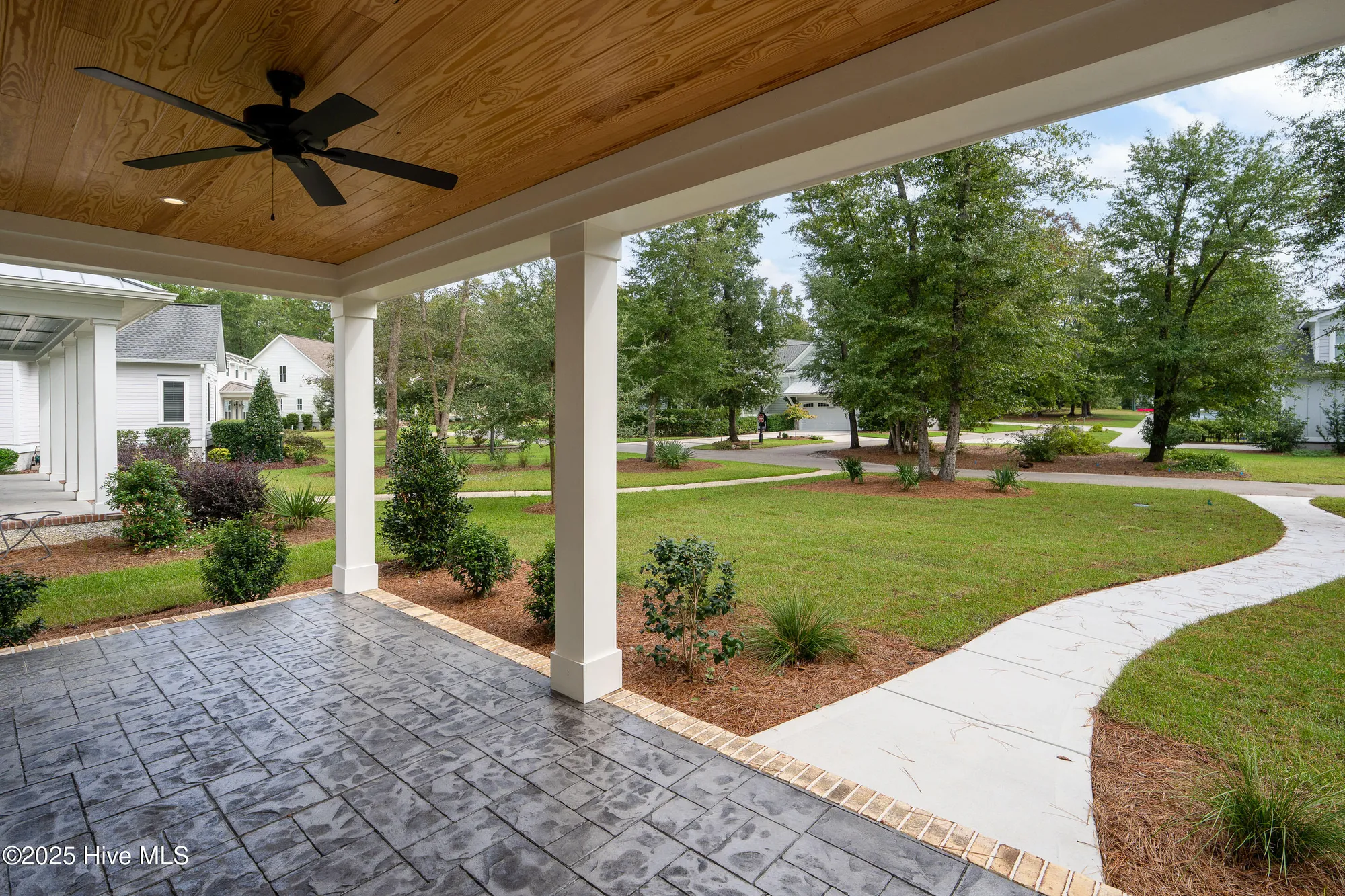 Property Slideshow image 8 of 53 | 305 jenoa dr, Castle Hayne, NC, 28429