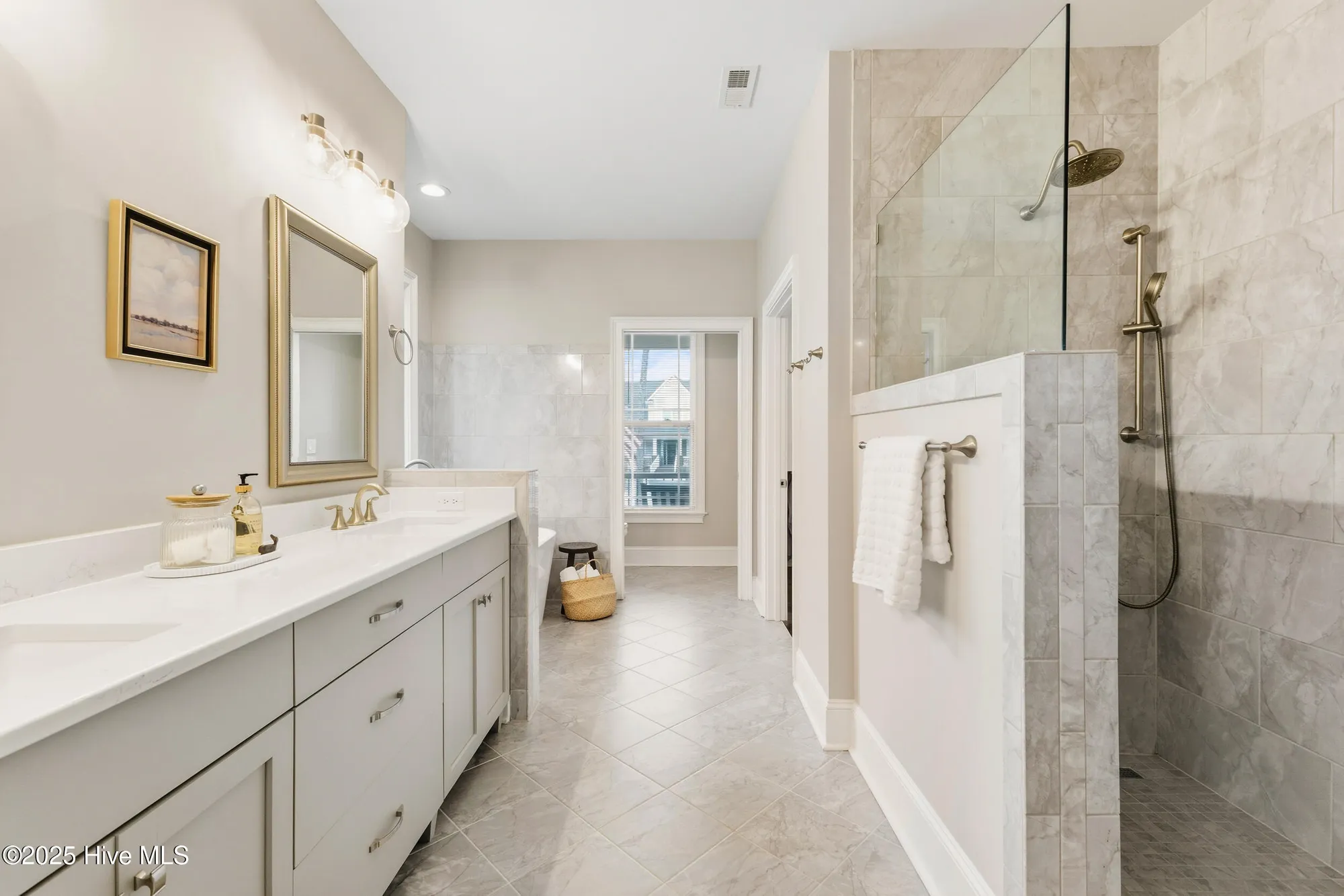 Property Slideshow image 22 of 51 | 6741 summerhill gln sw, Ocean Isle Beach, NC, 28469