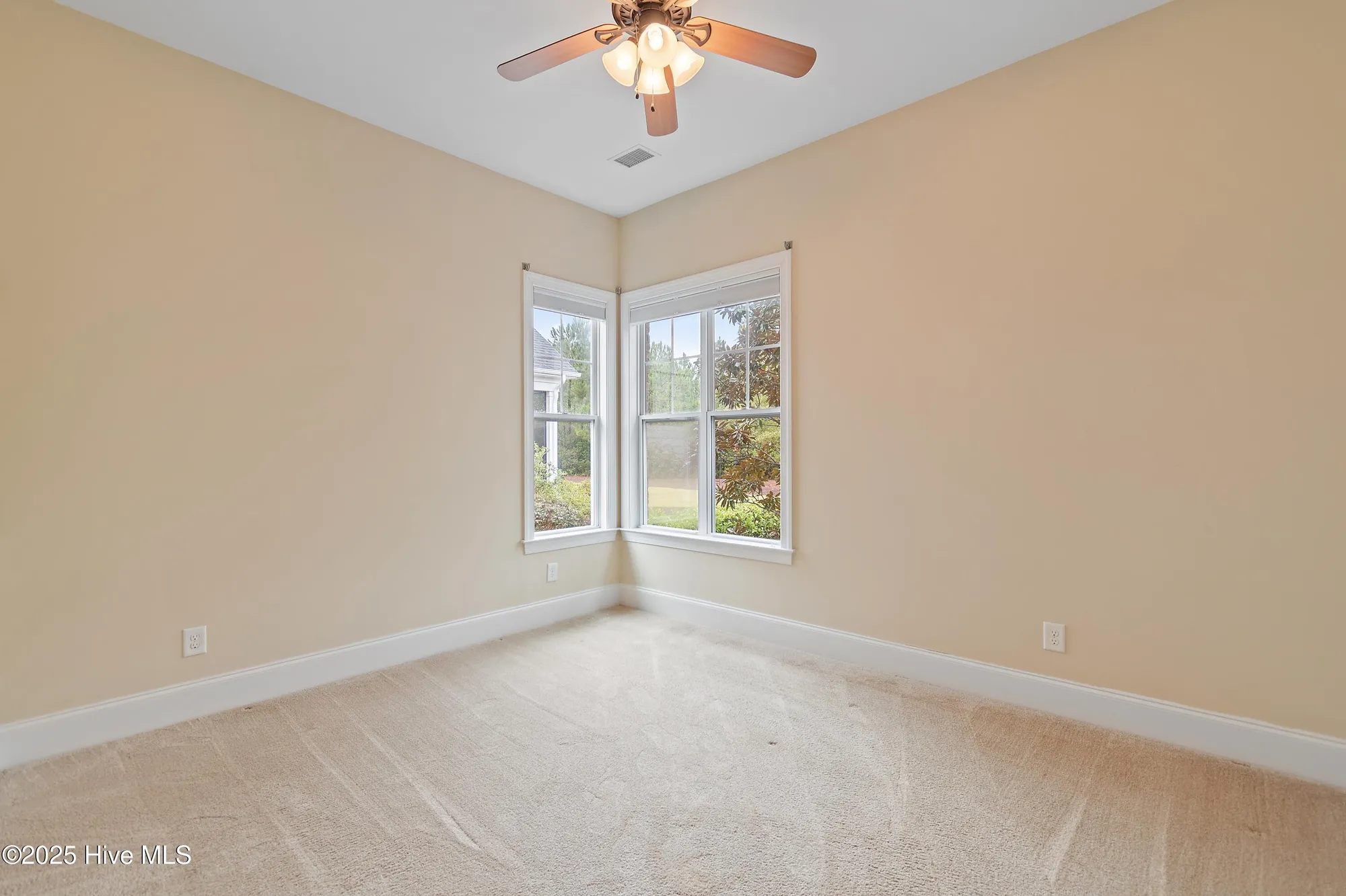 Property Slideshow image 32 of 76 | 4135 skeffington ct, Southport, NC, 28461