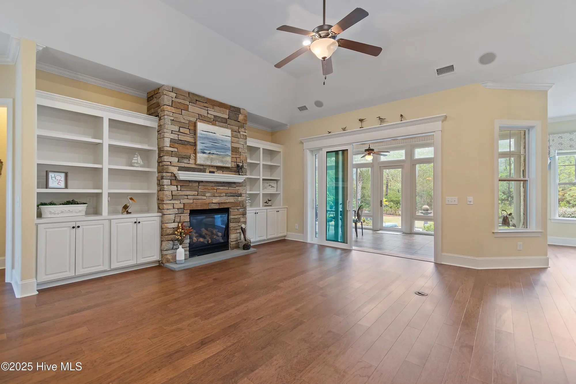 Property Slideshow image 9 of 76 | 4135 skeffington ct, Southport, NC, 28461