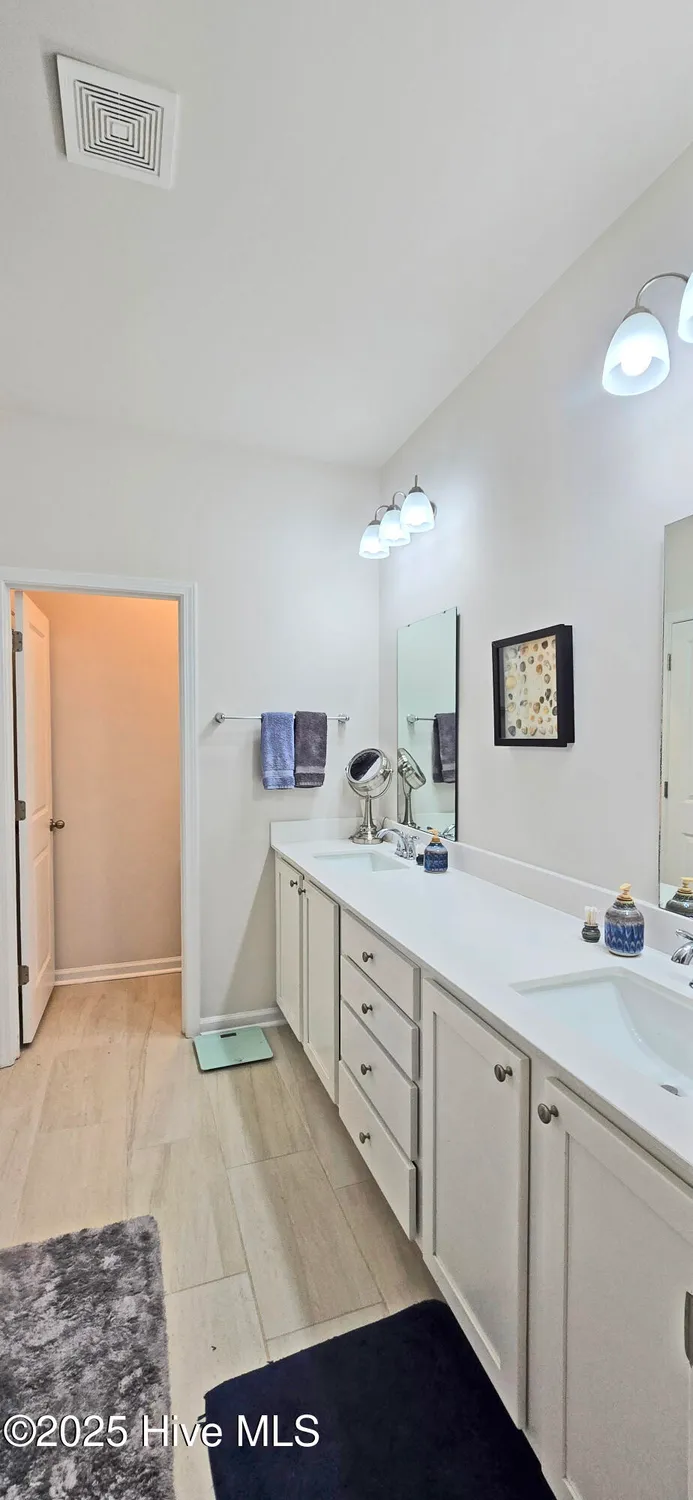 Property Slideshow image 10 of 23 | 8711 nottoway ave, Calabash, NC, 28467