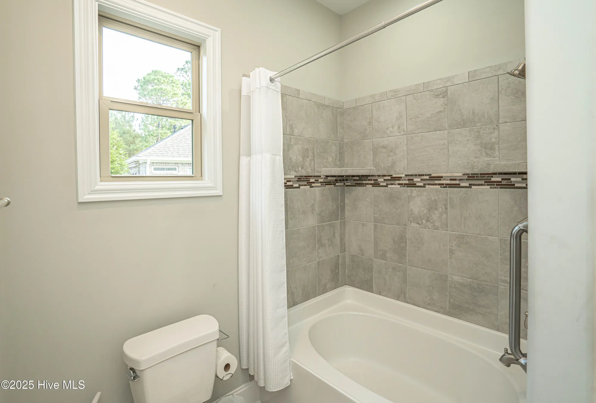 Property Slideshow image 47 of 76 | 8462 forest crest ct, Leland, NC, 28451