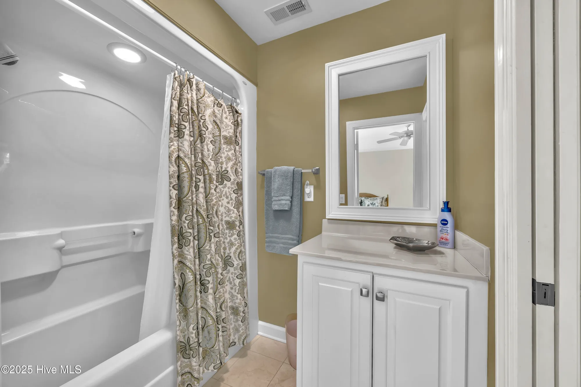 Property Slideshow image 14 of 70 | 1799 red cardinal ln, Bolivia, NC, 28422