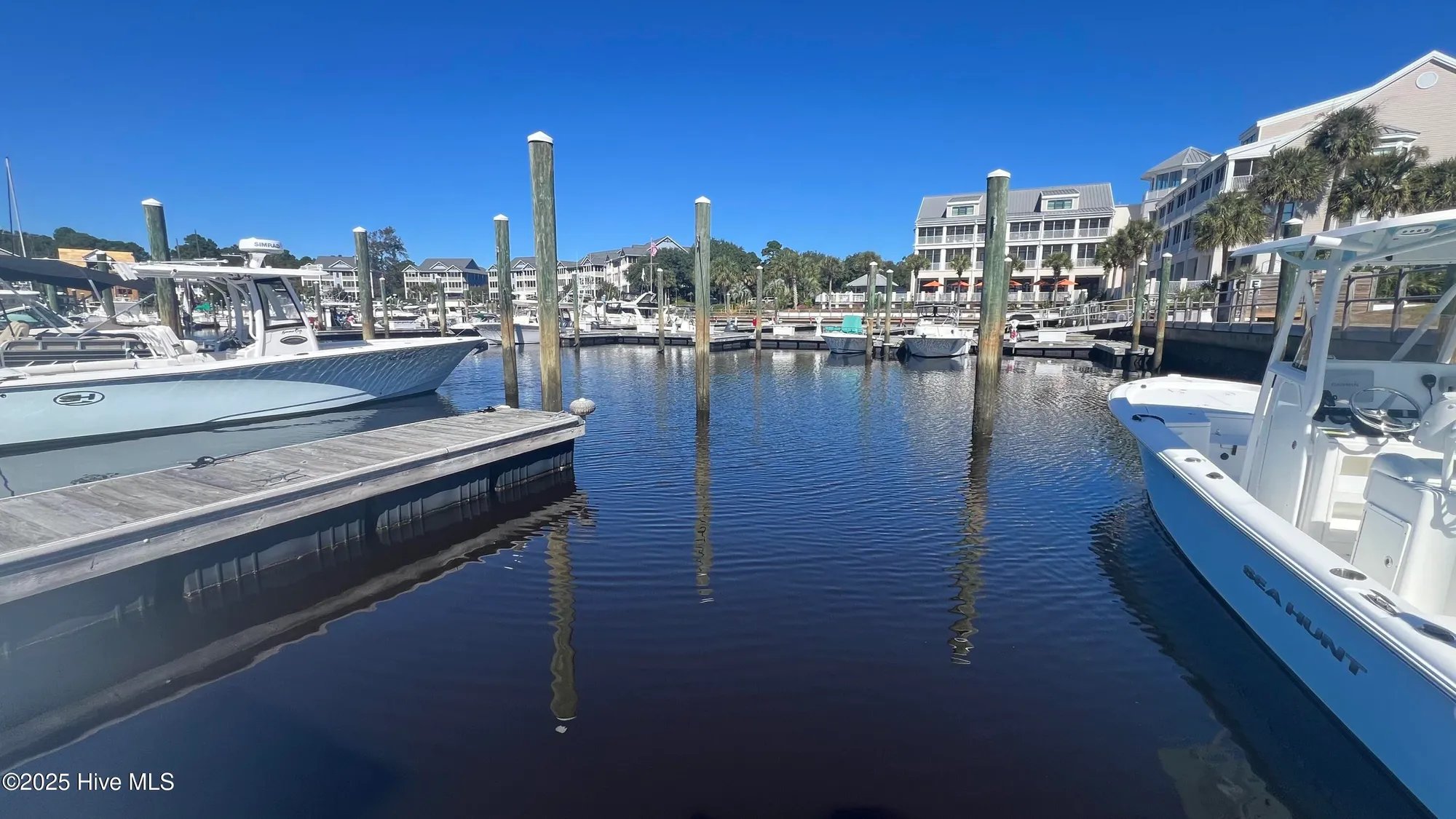 Property Slideshow image 9 of 20 | 2571 st james dr, Southport, NC, 28461