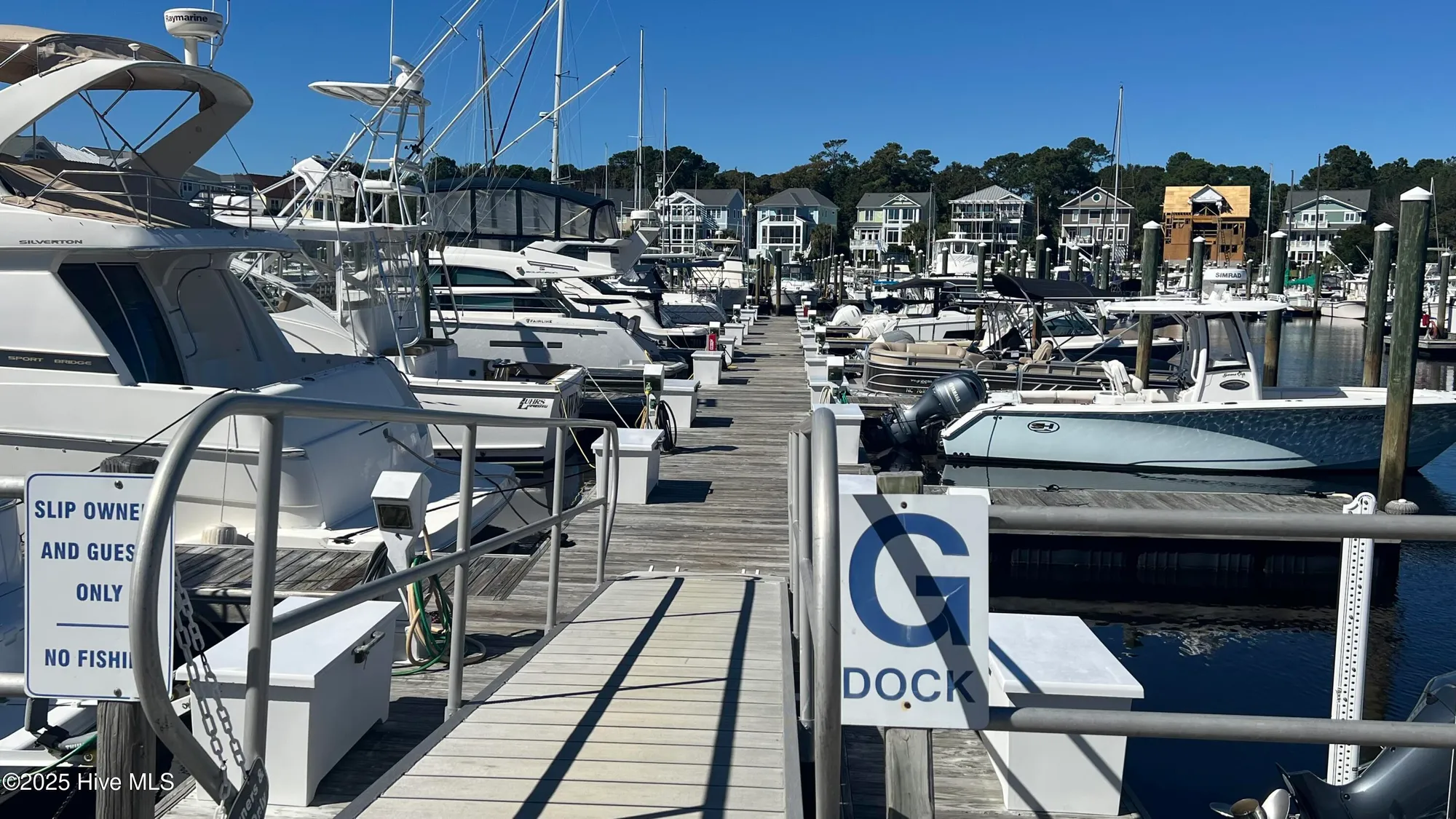 Property Slideshow image 14 of 20 | 2571 st james dr, Southport, NC, 28461