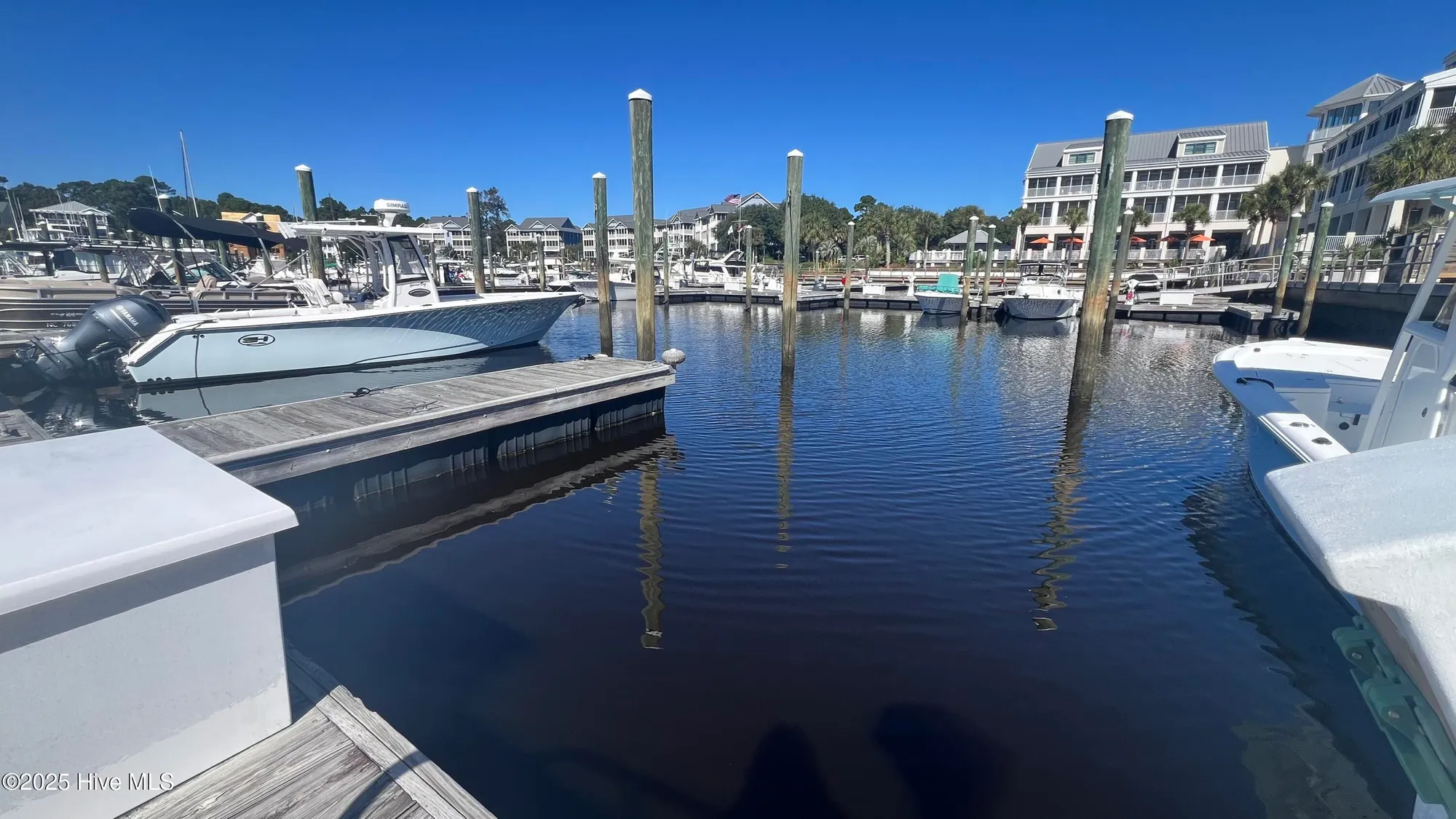 Property Slideshow image 7 of 20 | 2571 st james dr, Southport, NC, 28461