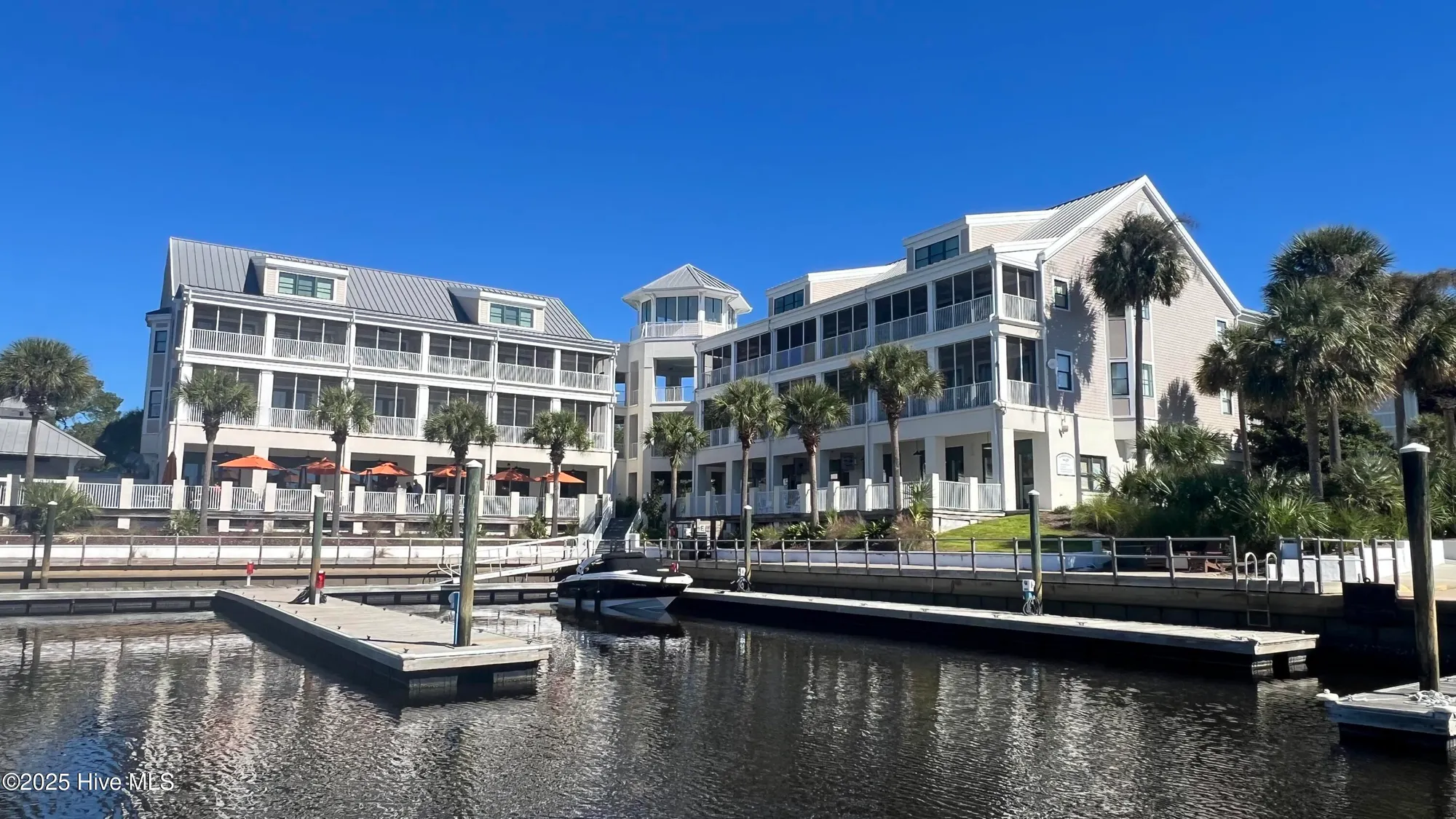 Property Slideshow image 19 of 20 | 2571 st james dr, Southport, NC, 28461