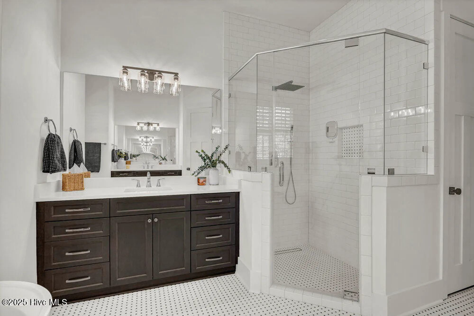 Property Slideshow image 17 of 59 | 3829 bay colony ln, Leland, NC, 28451