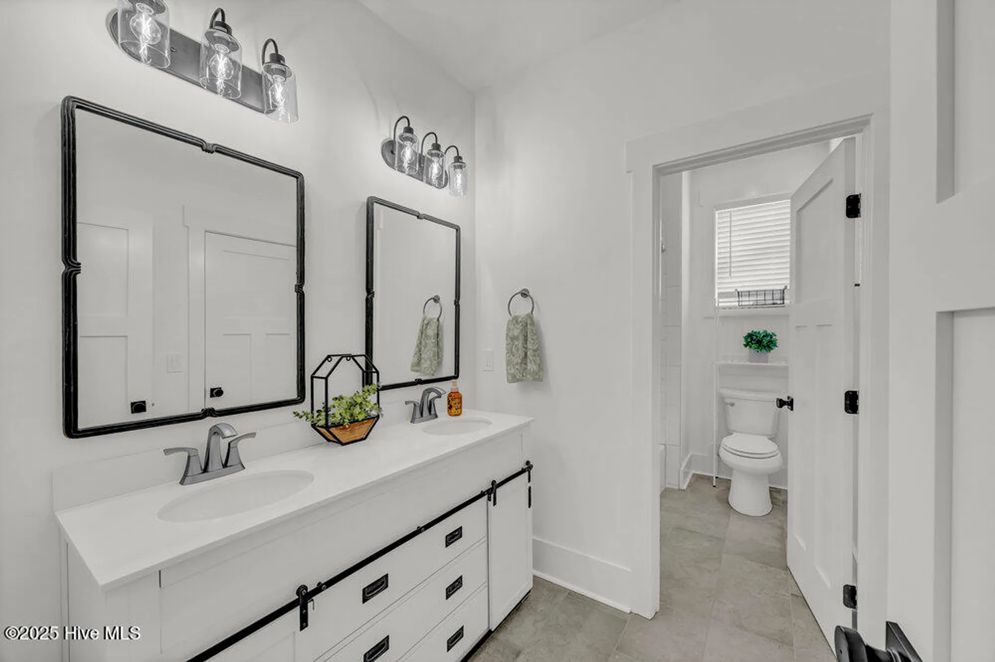 Property Slideshow image 23 of 59 | 3829 bay colony ln, Leland, NC, 28451