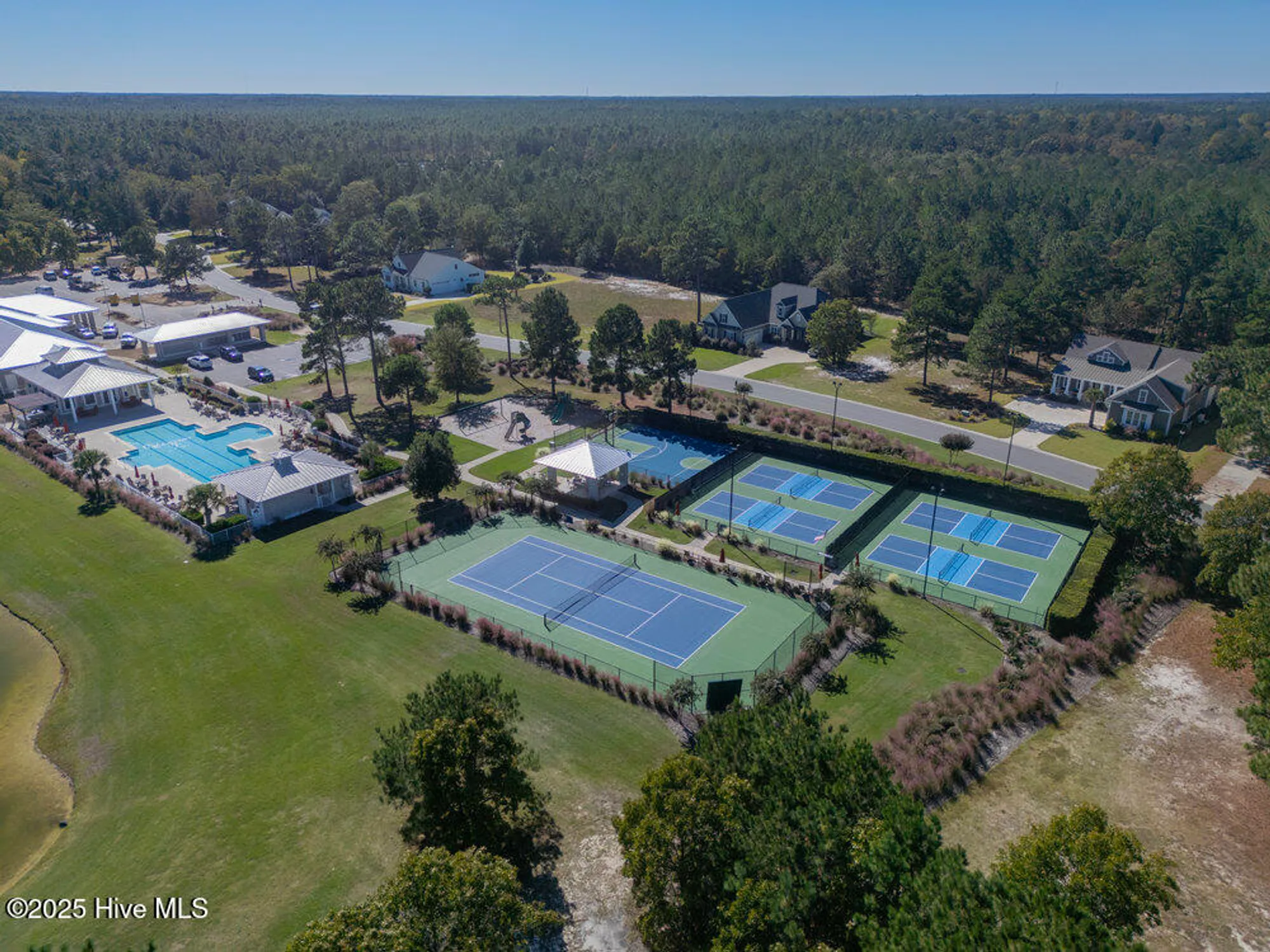 Property Slideshow image 33 of 59 | 3829 bay colony ln, Leland, NC, 28451