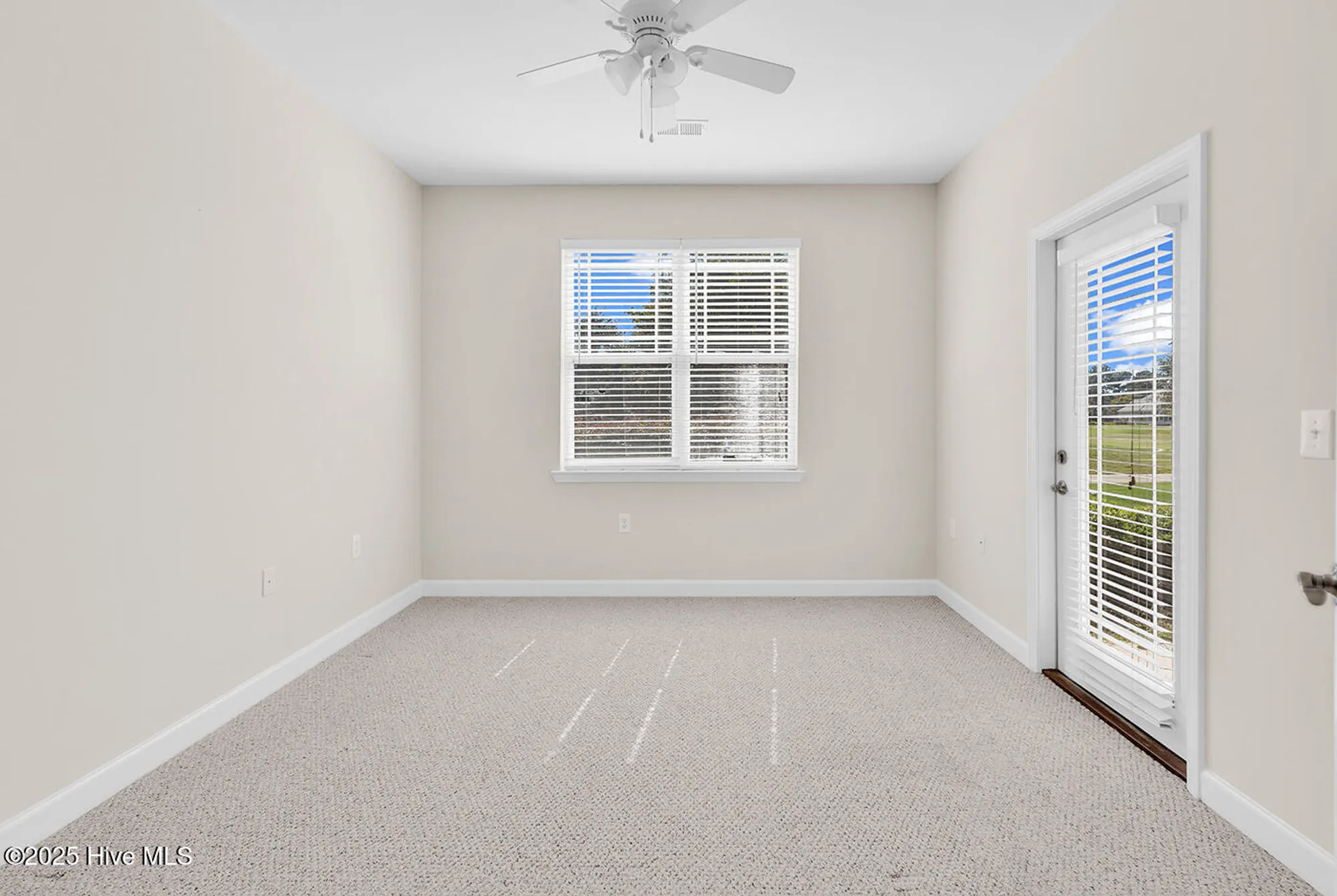 Property Slideshow image 16 of 30 | 395 s crow creek dr 1304, Calabash, NC, 28467