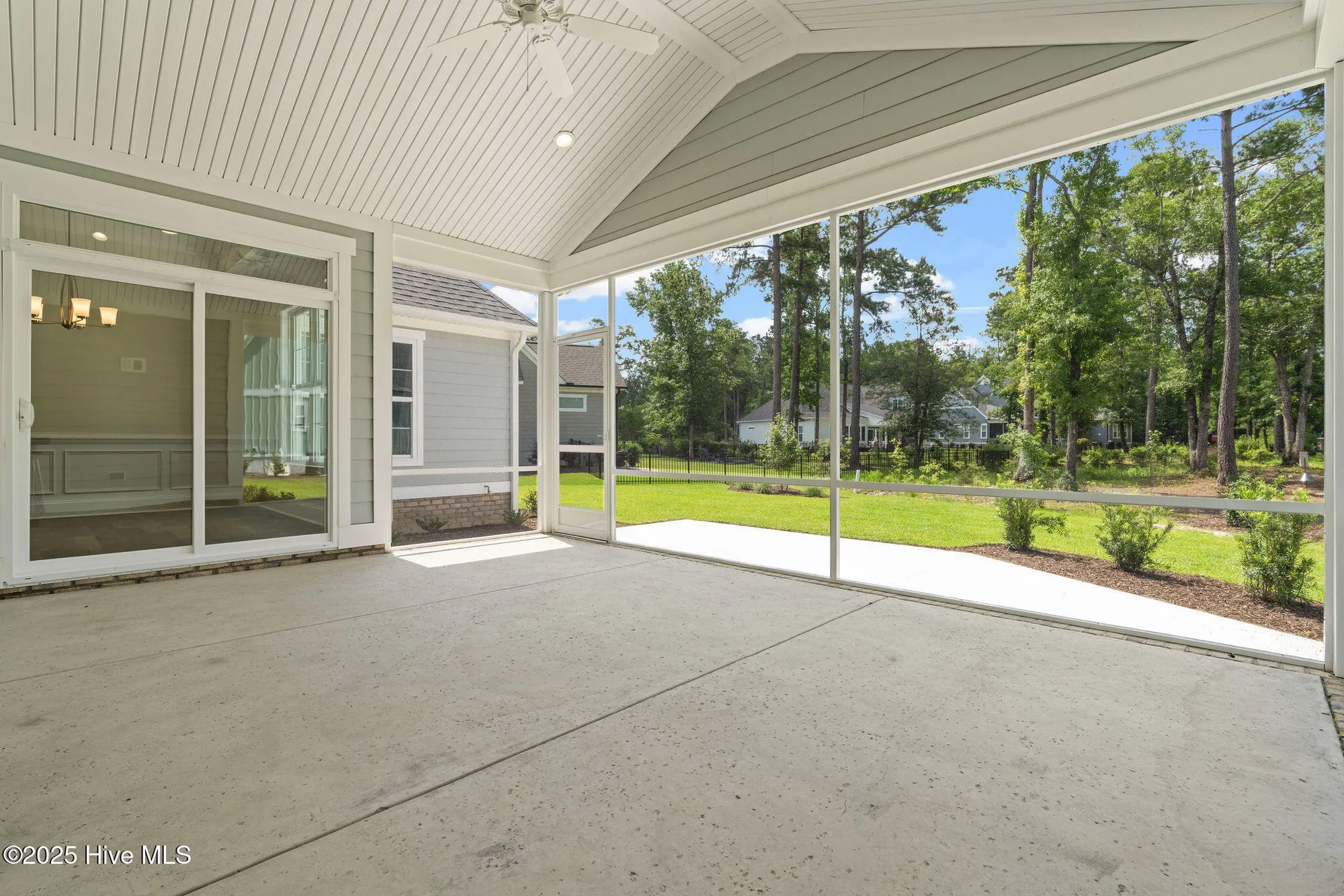 Property Slideshow image 7 of 57 | 9173 fallen pear ln ne, Leland, NC, 28451