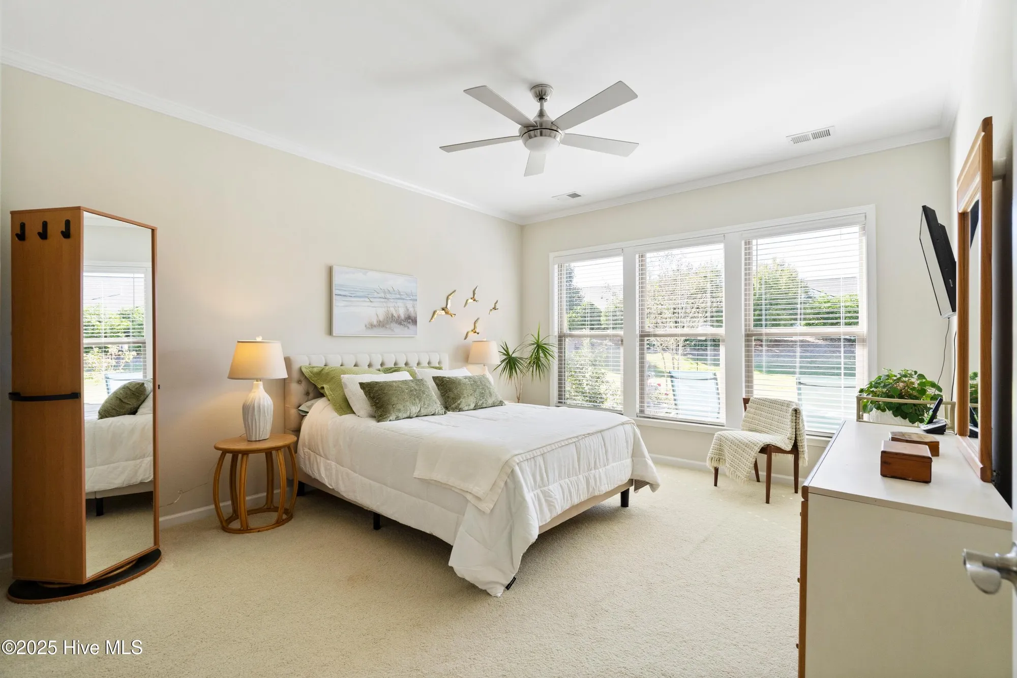 Property Slideshow image 10 of 32 | 707 broomsedge ter, Wilmington, NC, 28412