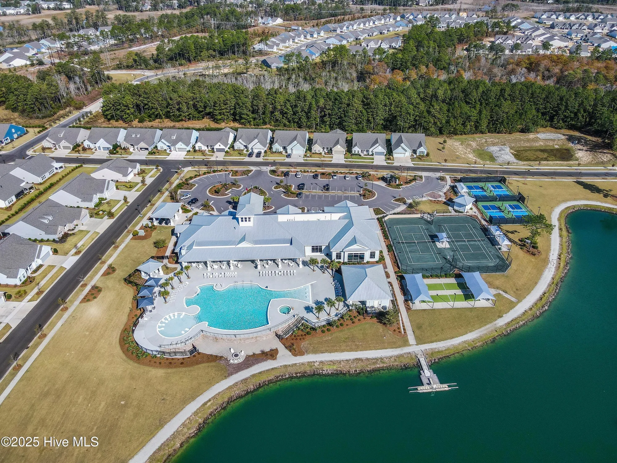 Property Slideshow image 25 of 32 | 707 broomsedge ter, Wilmington, NC, 28412