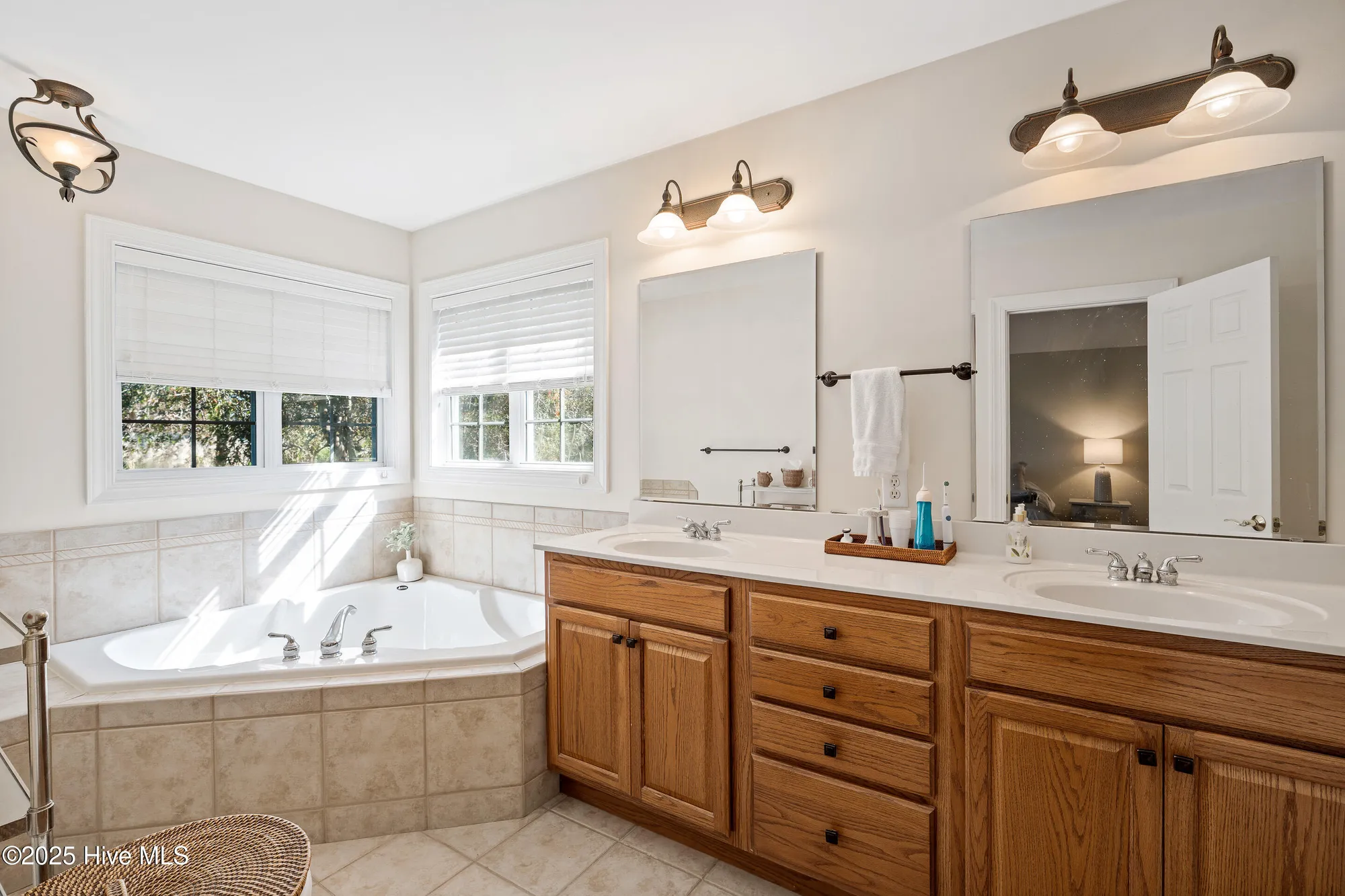 Property Slideshow image 33 of 47 | 3620 w medinah ave, Southport, NC, 28461