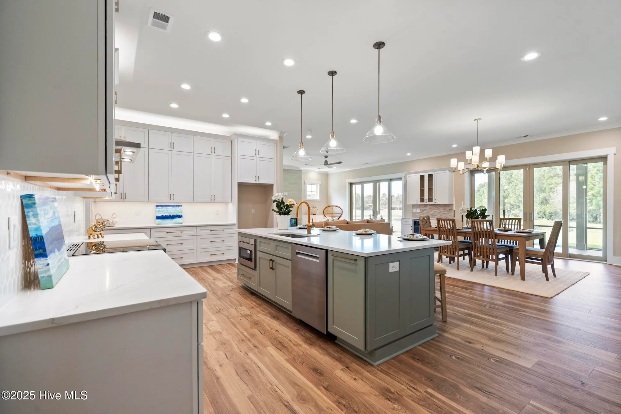 Property Slideshow image 8 of 44 | 6452 castlebrook way, Ocean Isle Beach, NC, 28469