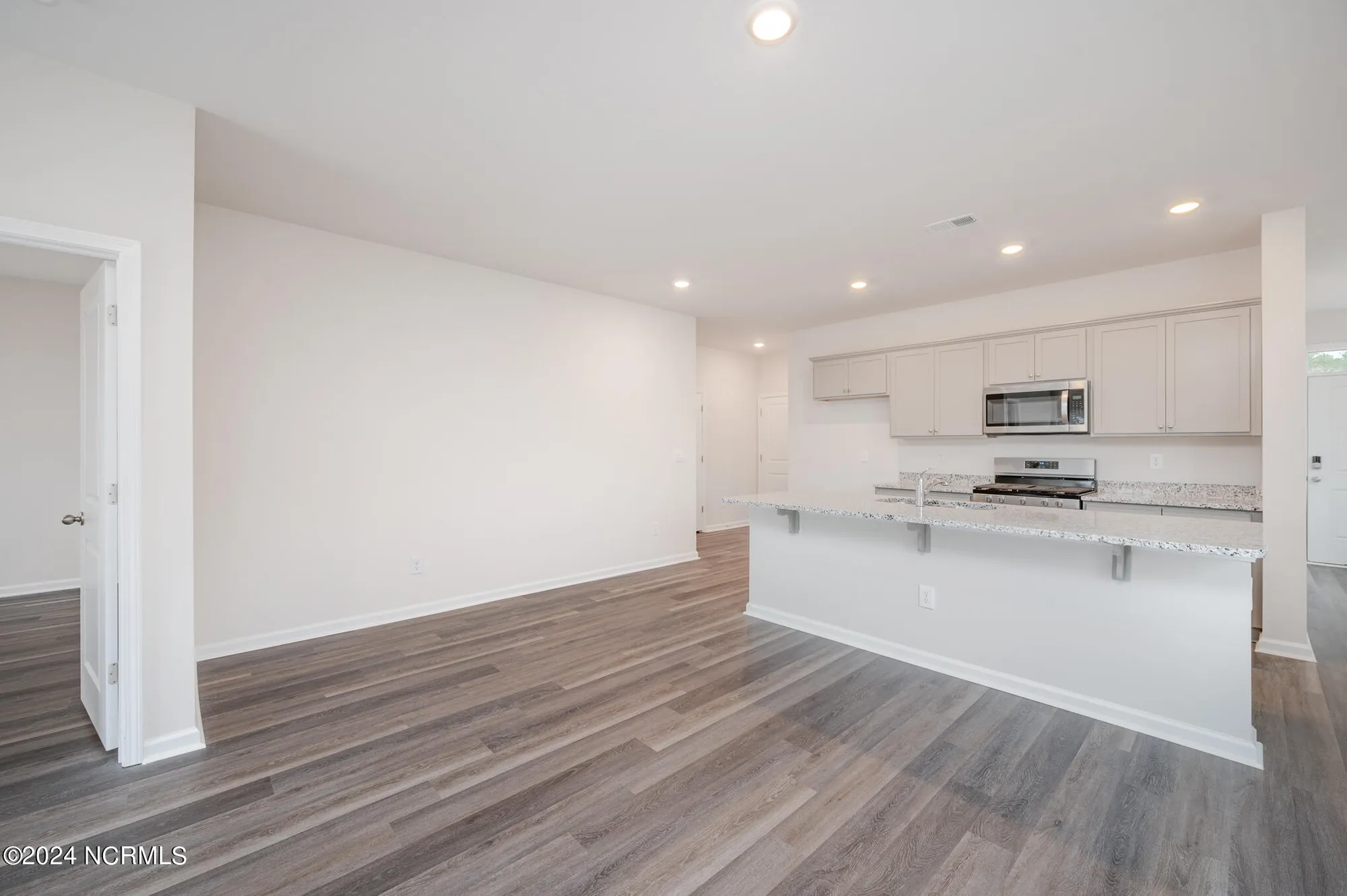 Property Slideshow image 9 of 40 | 3347 summer tanager ln 12, Leland, NC, 28451