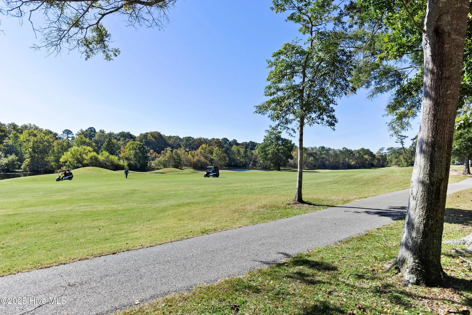 Property Slideshow image 9 of 51 | 107 crooked gulley cir apt 4, Sunset Beach, NC, 28468