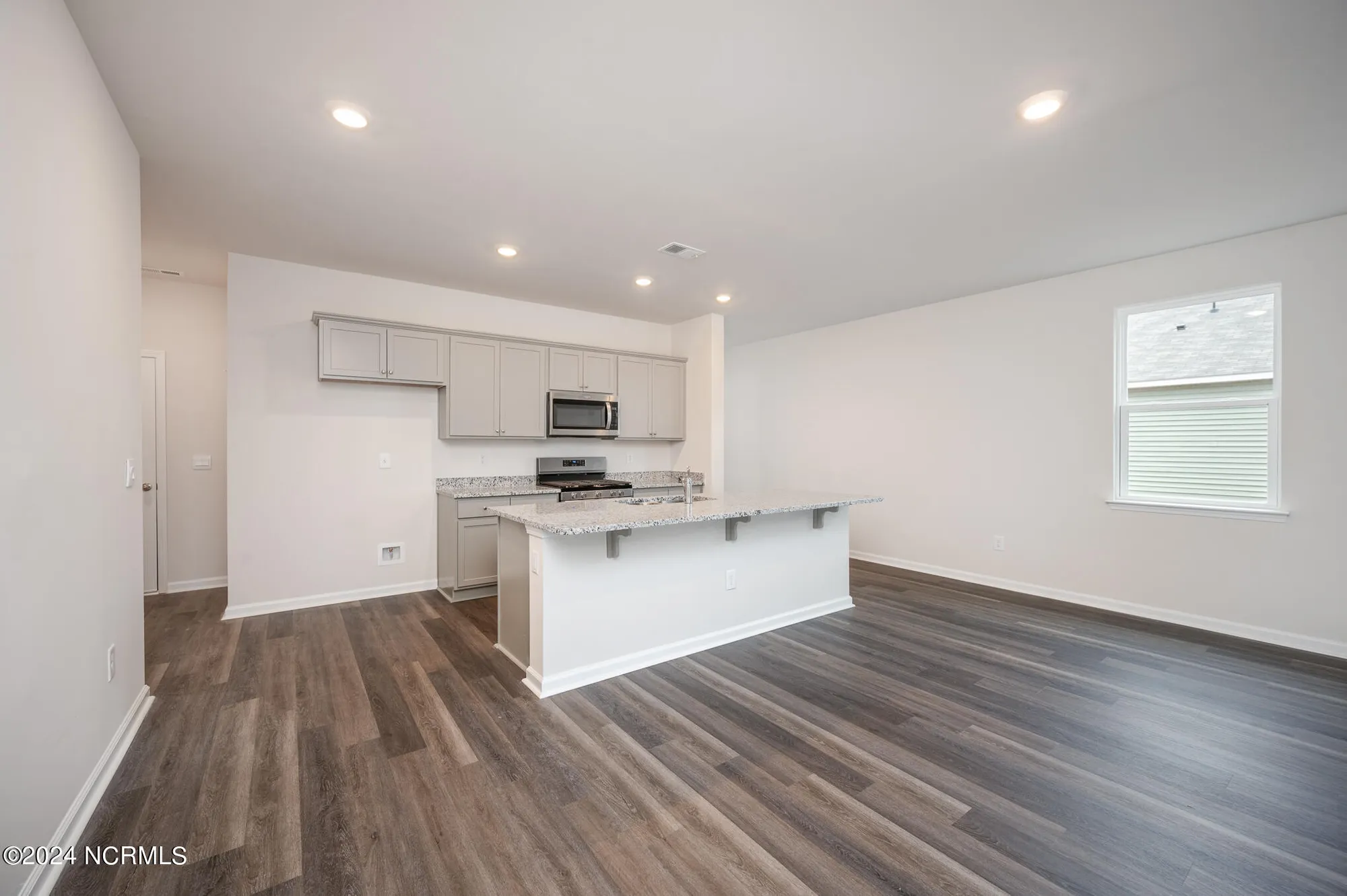 Property Slideshow image 10 of 40 | 3350 summer tanager ln 43, Leland, NC, 28451